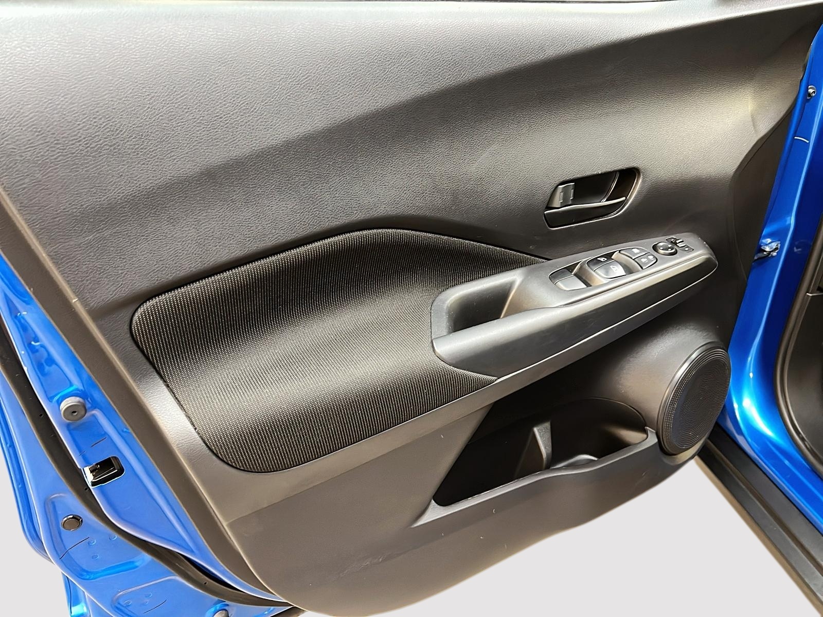 Nissan Kicks S 2023 - image #22