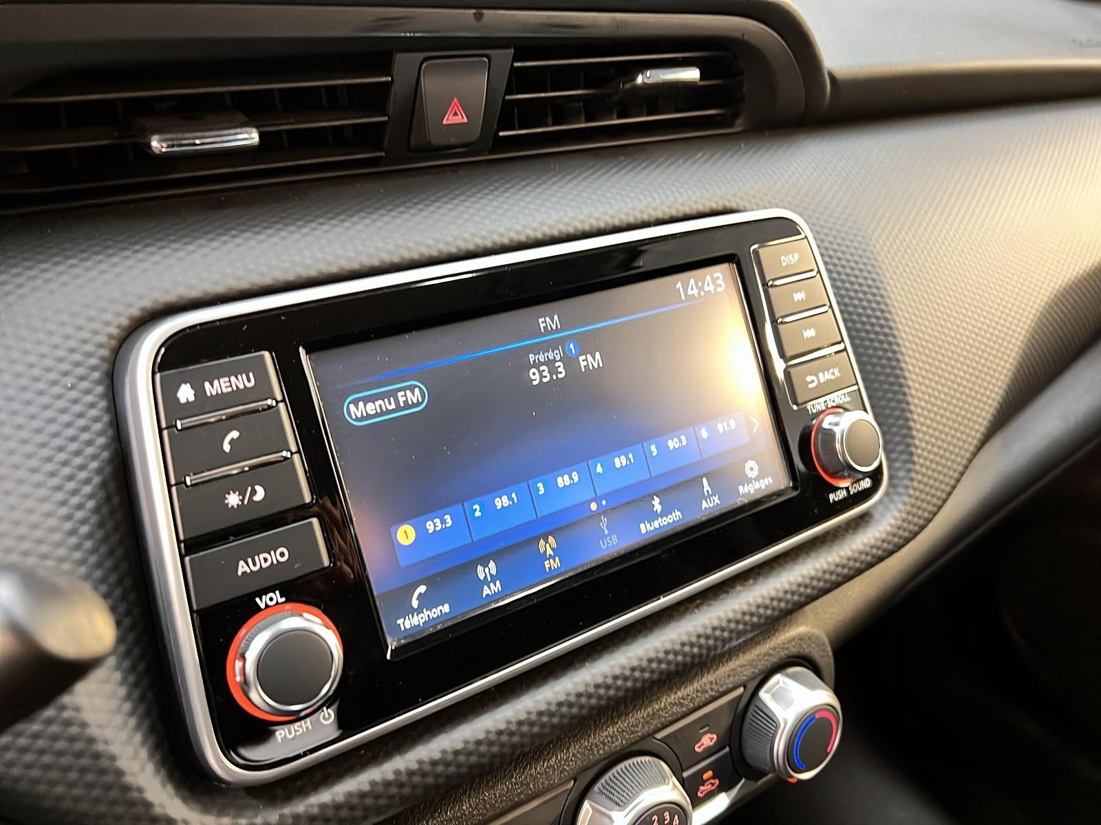 Nissan Kicks S 2023 - image #15