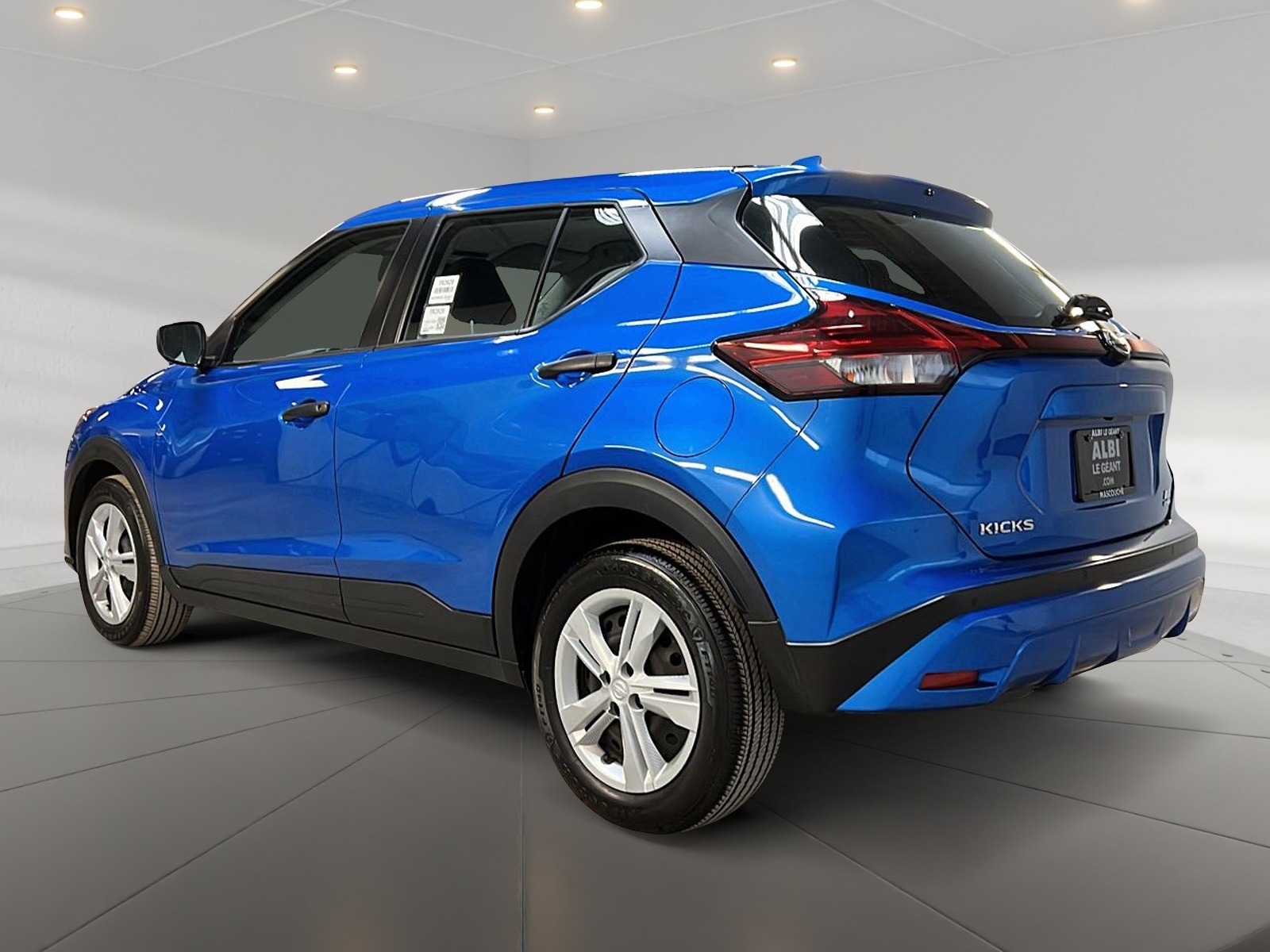 Nissan Kicks S 2023 - image #6