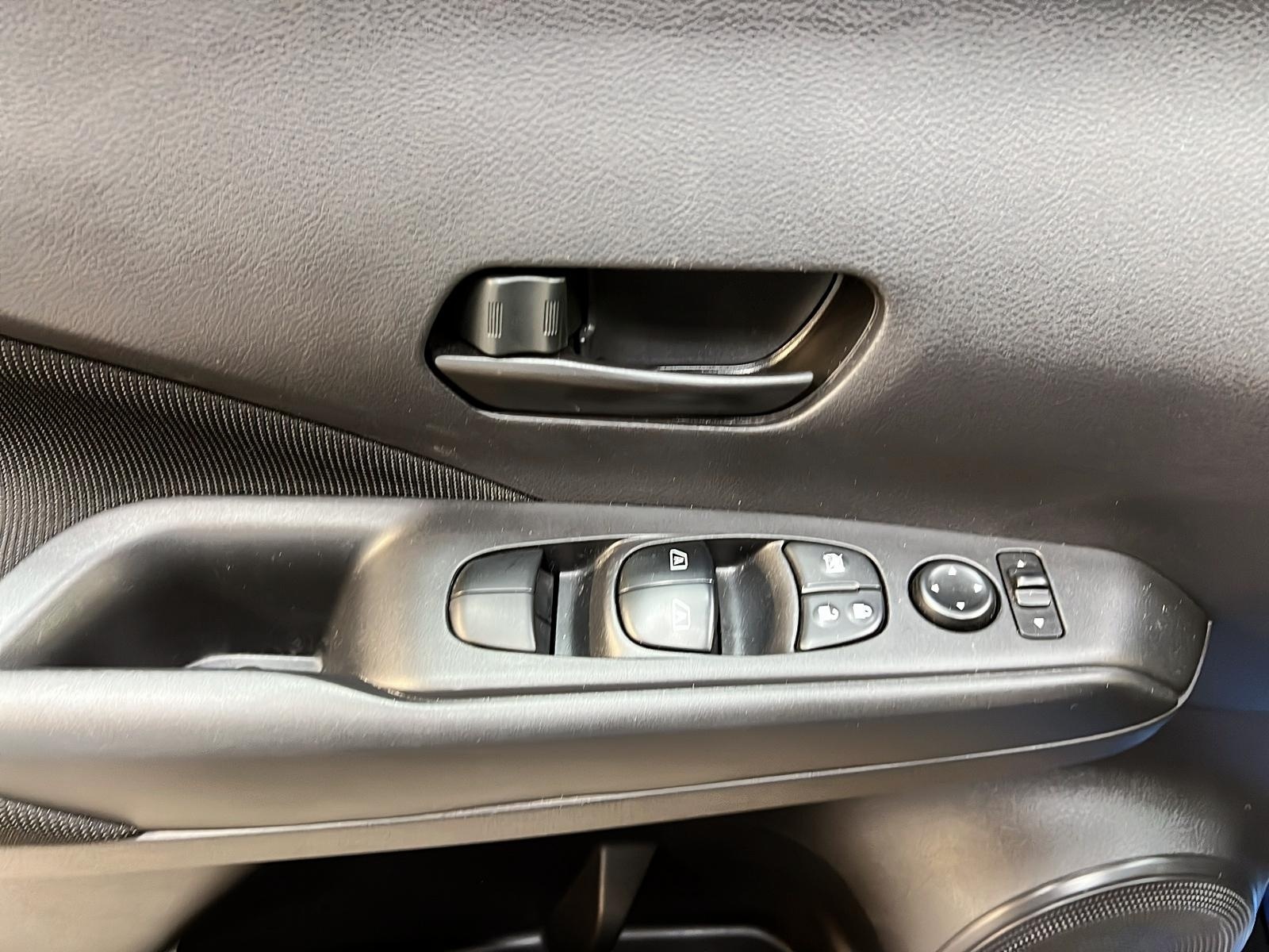 Nissan Kicks S 2023 - image #21