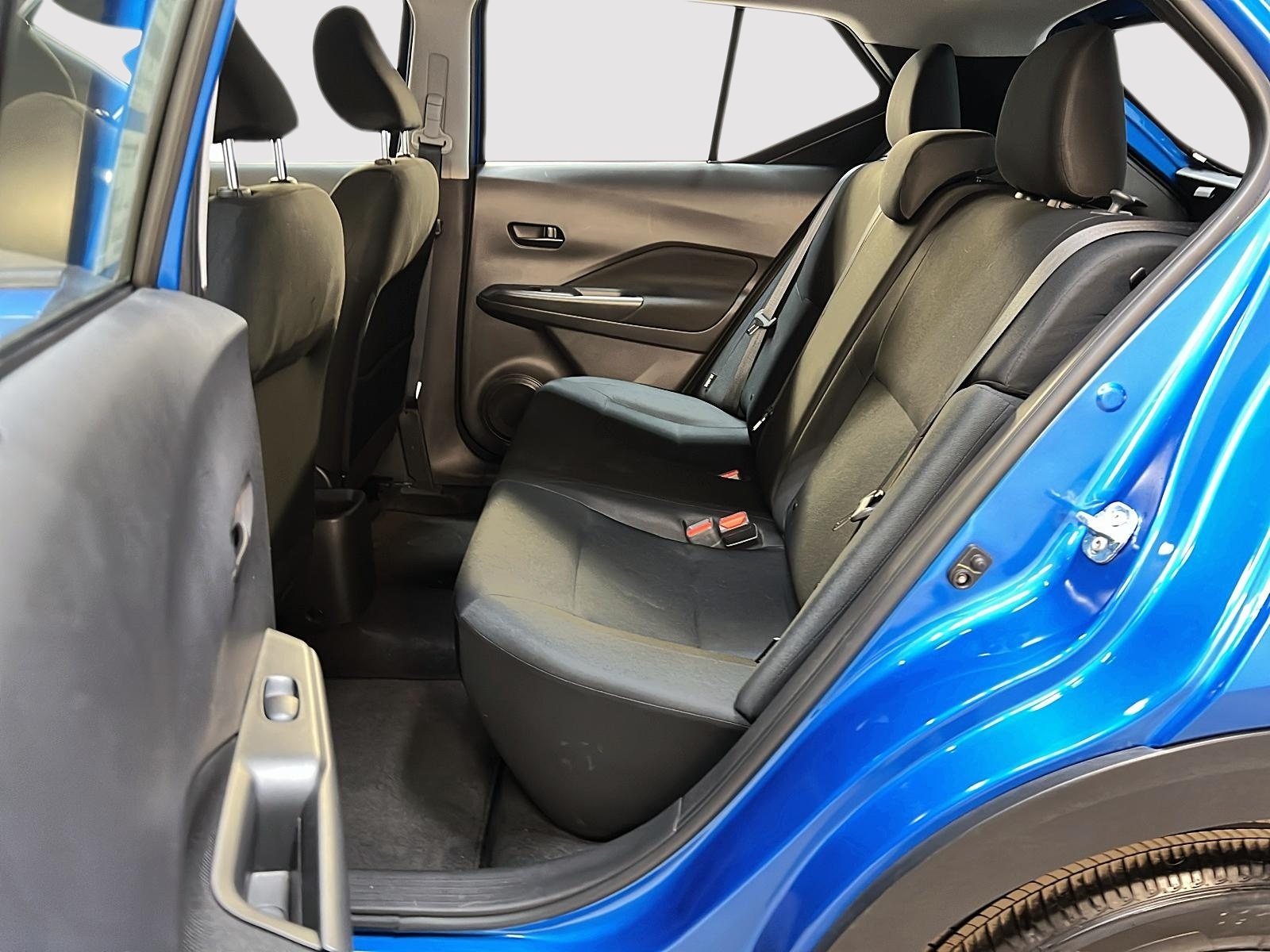 Nissan Kicks S 2023 - image #9