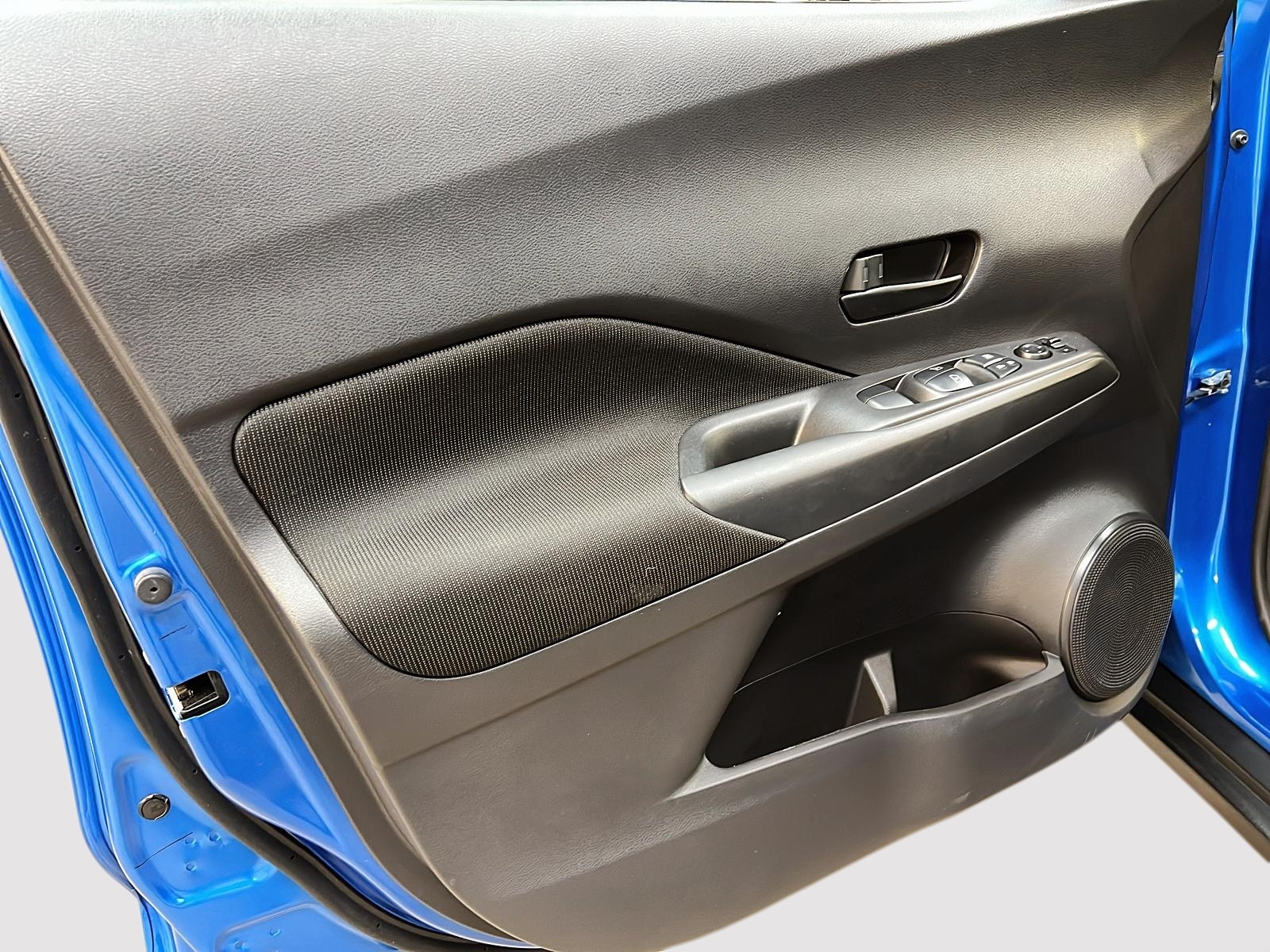 Nissan Kicks S 2023 - image #22