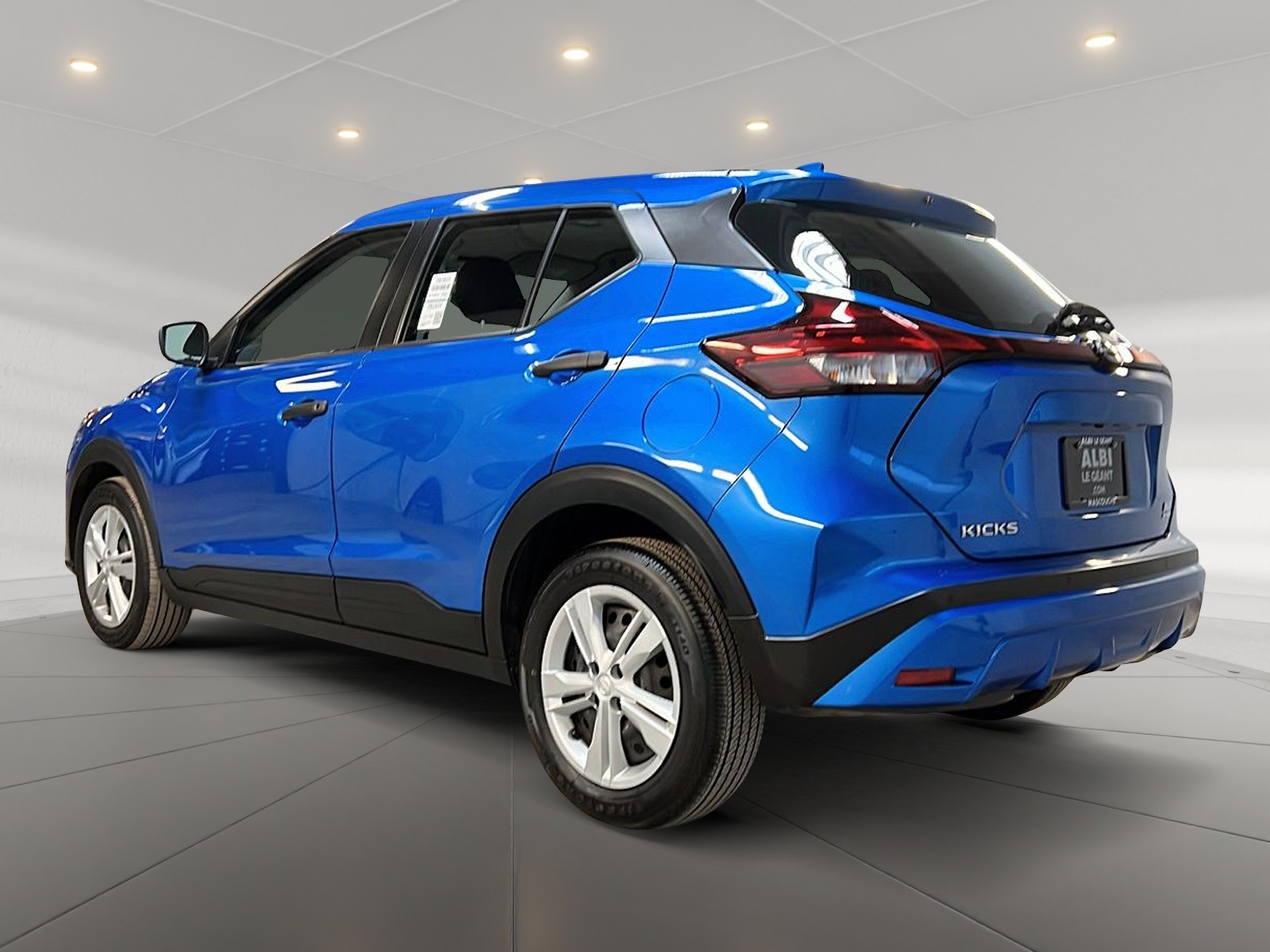 Nissan Kicks S 2023 - image #6