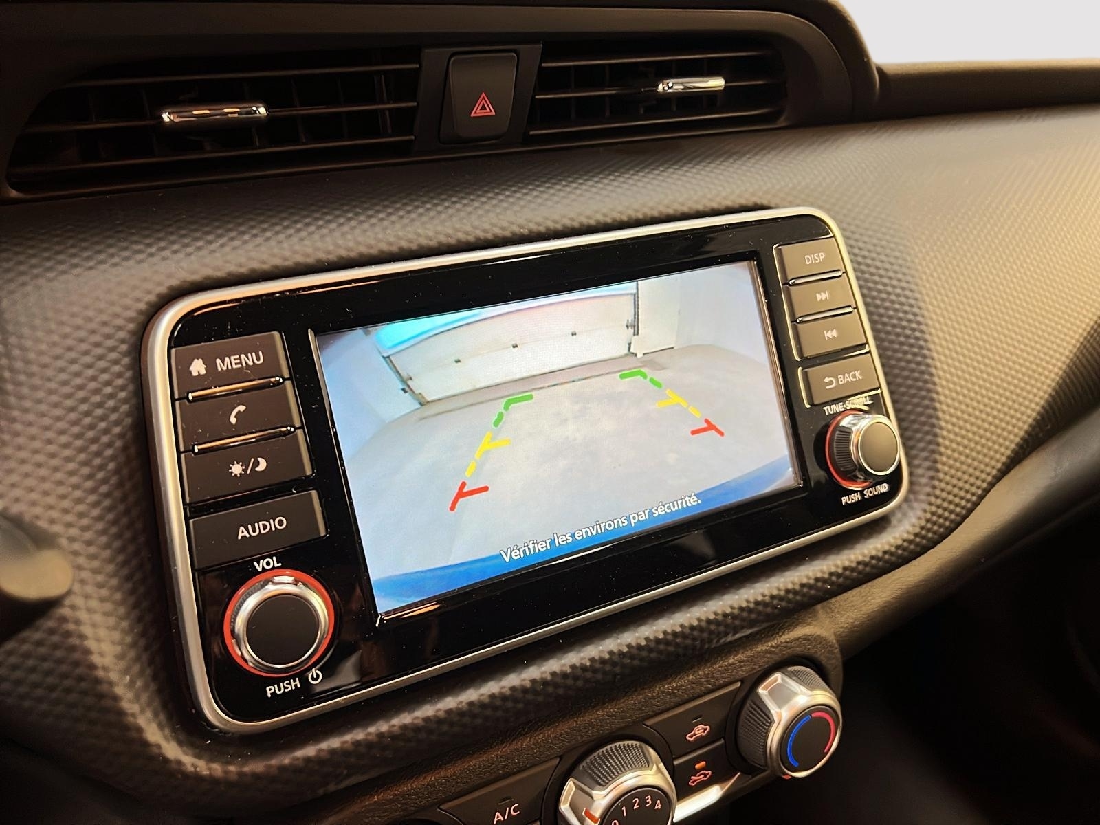 Nissan Kicks S 2023 - image #16