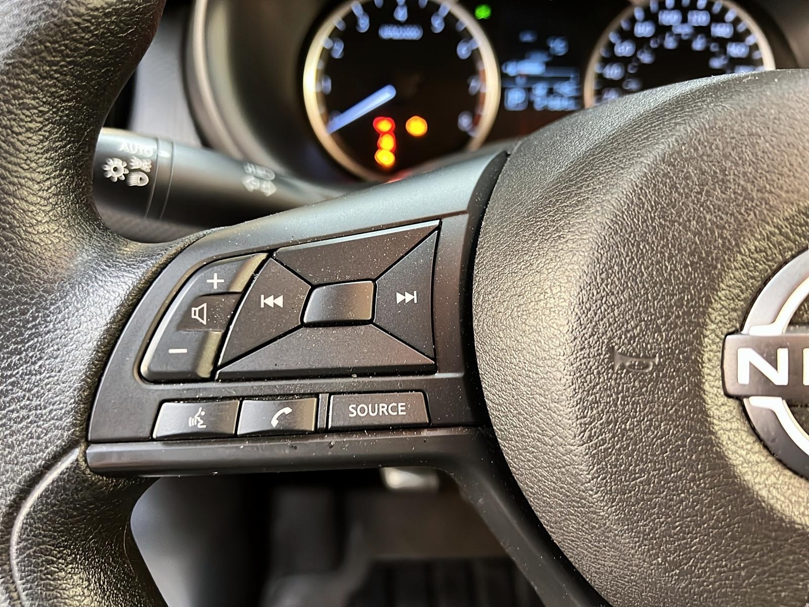 Nissan Kicks S 2023 - image #19