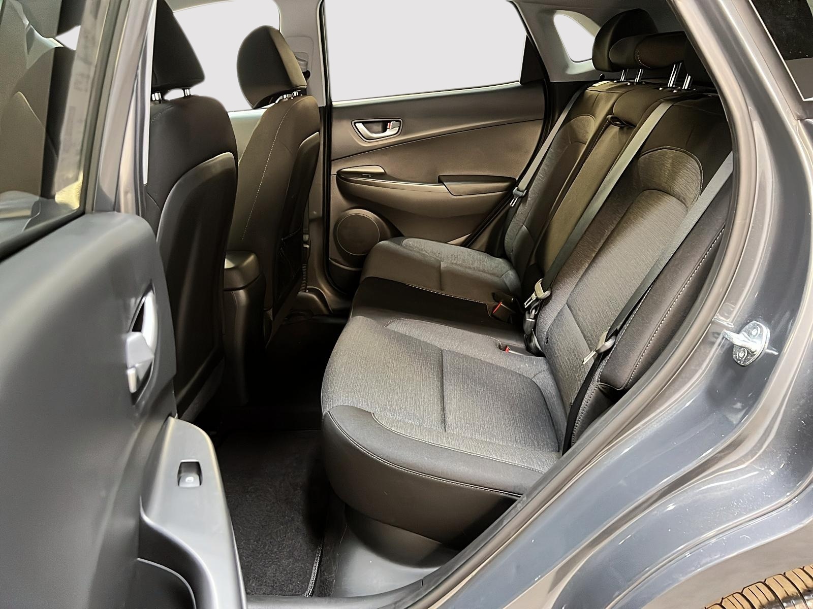 Hyundai Kona EV PREFERRED NAV 2023 - image #9
