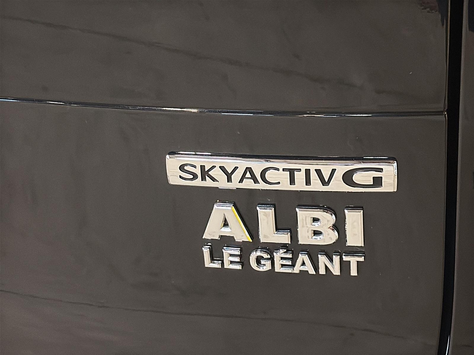 Mazda CX-50 GT CUIR TOIT PANO NAV 4RM 2024 - image #30