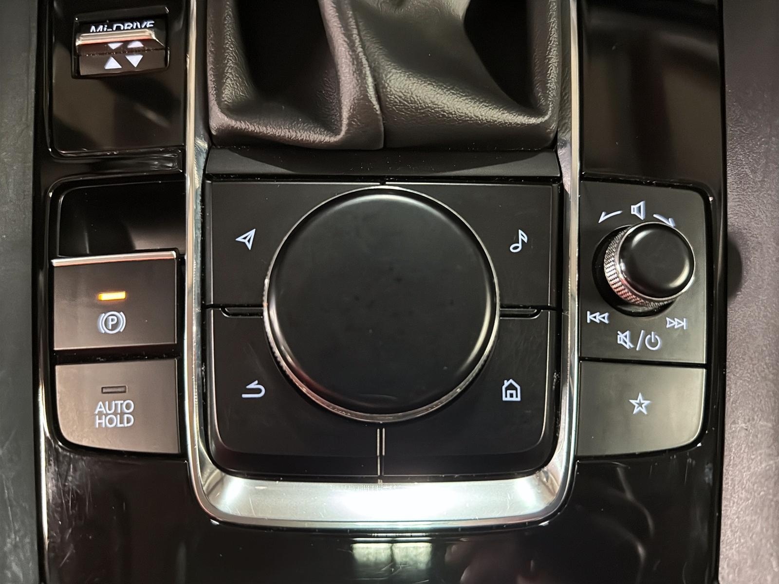 Mazda CX-50 GT CUIR TOIT PANO NAV 4RM 2024 - image #16