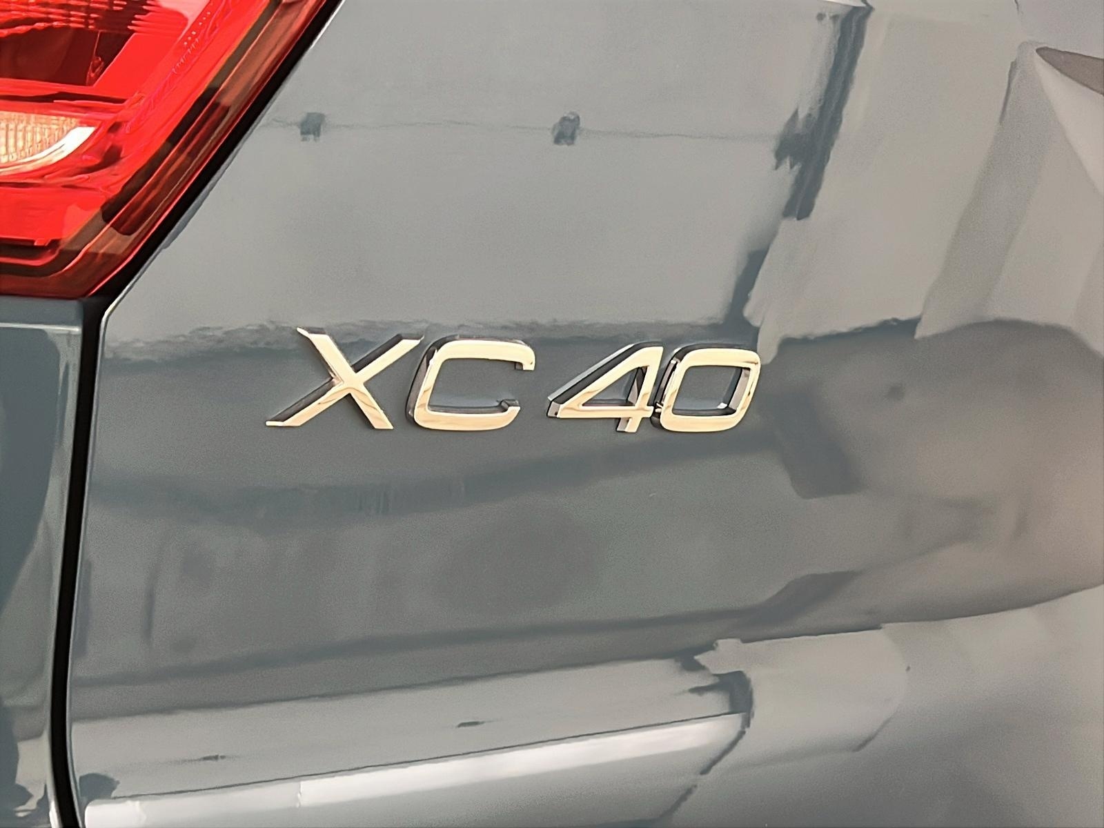Volvo XC40 B5 PLUS CUIR TOIT PANO NAV 4RM 2023 - image #28
