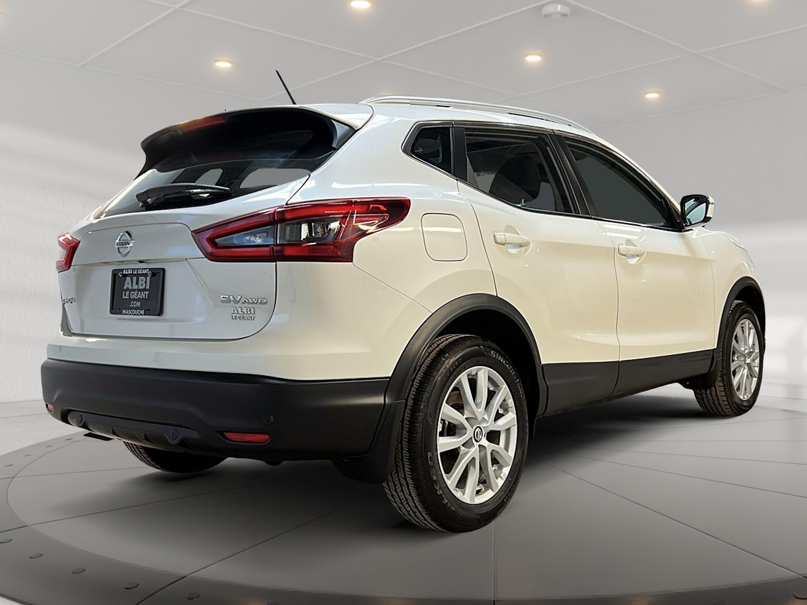 Nissan Qashqai SV TOIT 4RM 2023 - image #4
