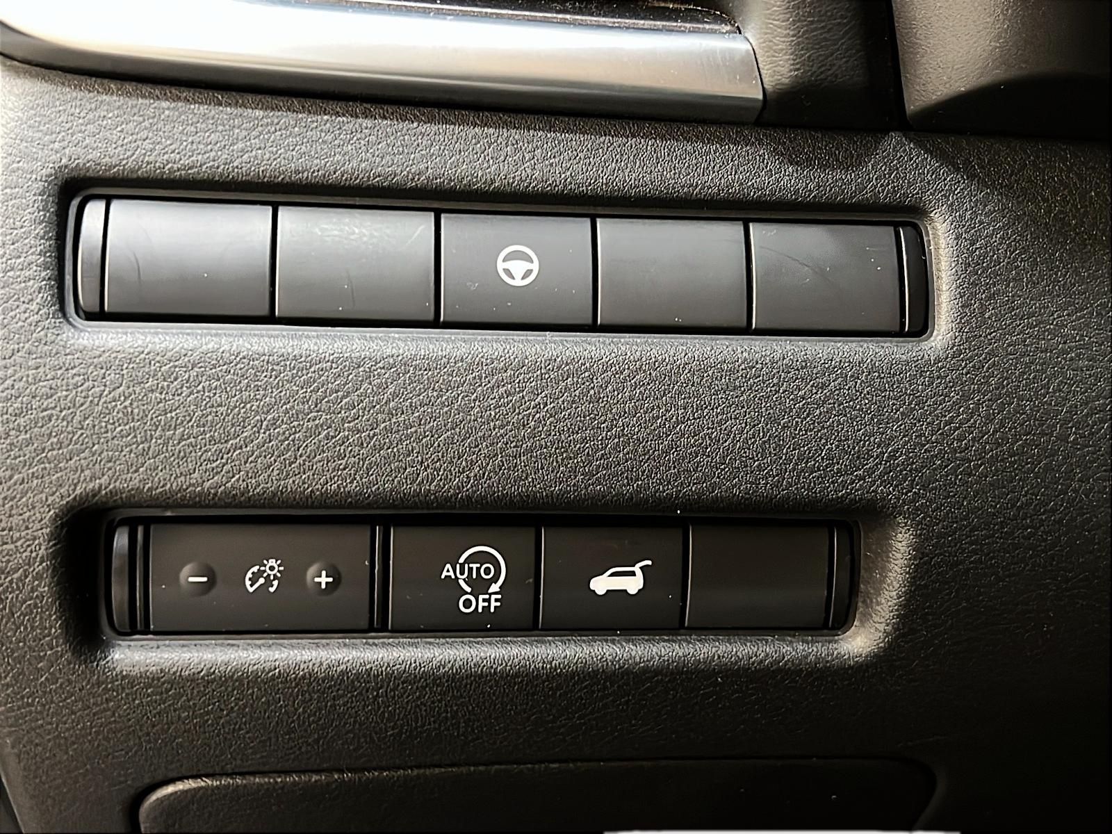 Nissan Rogue 2023 - Image #24