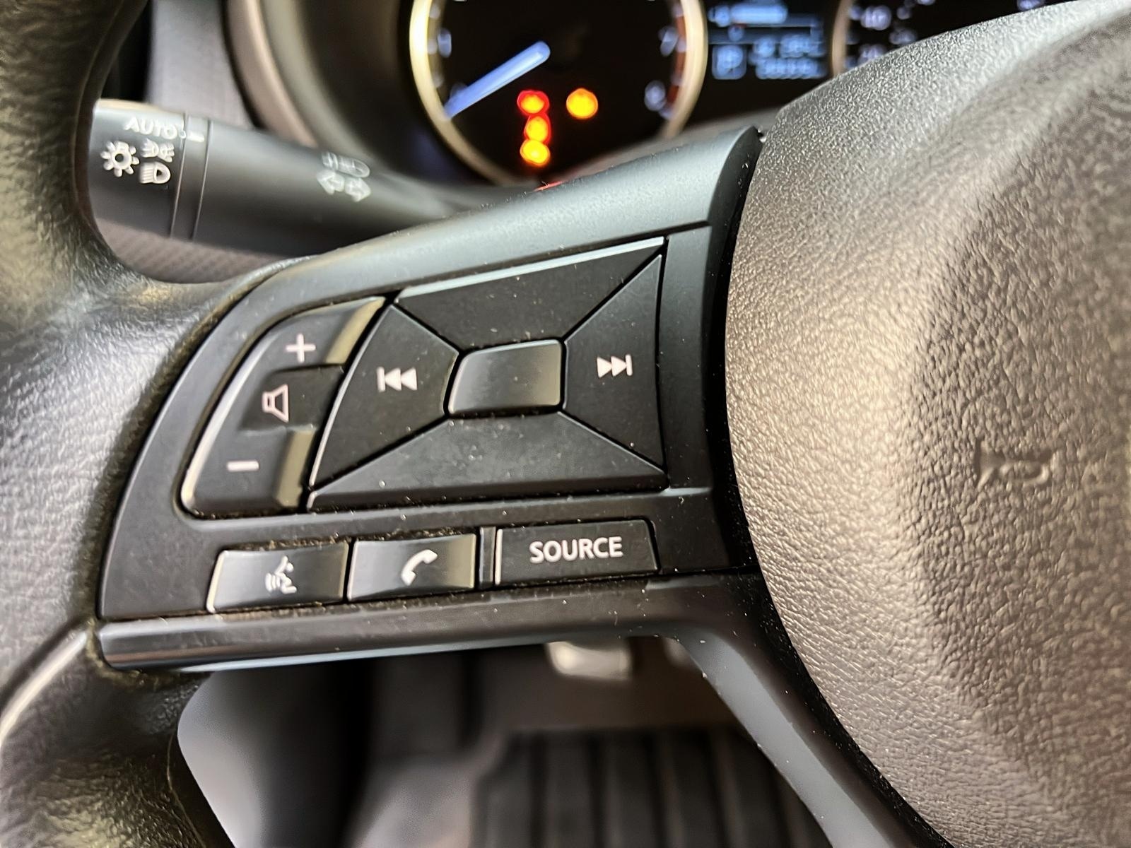 Nissan Kicks S 2023 - image #19