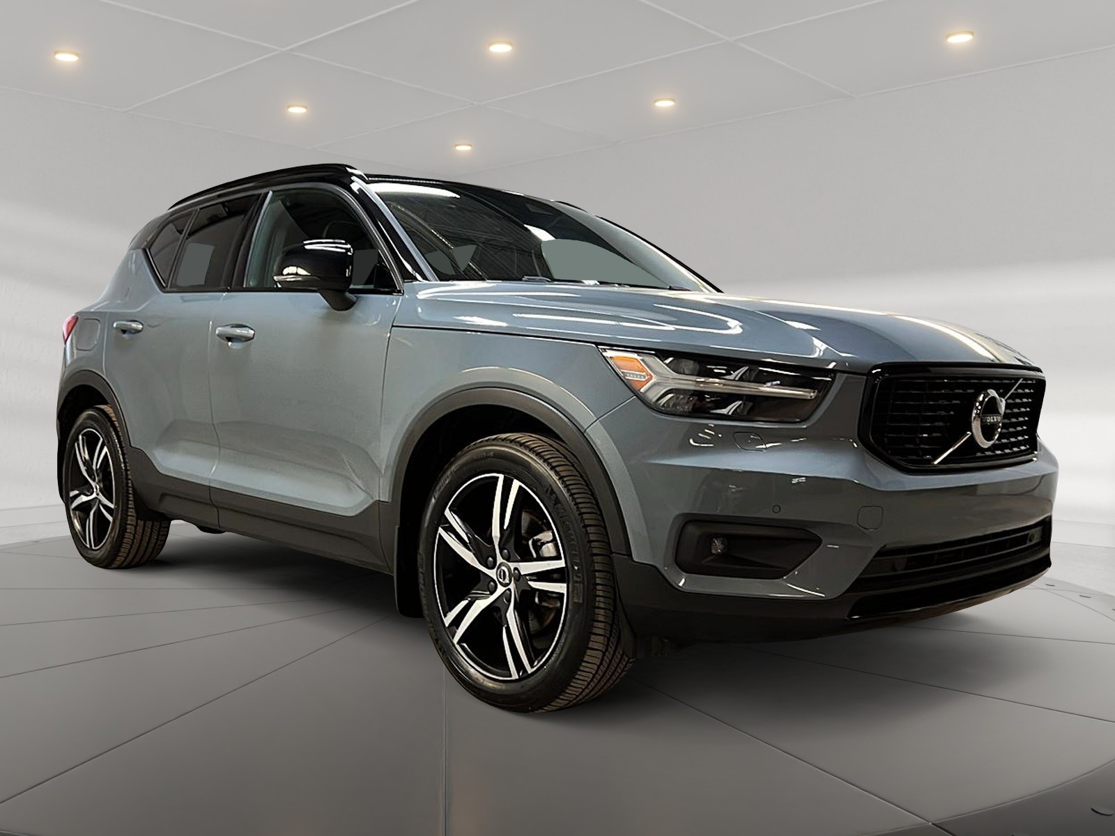 Volvo XC40 T5 R-DESIGN TOIT PANO NAV 2022 - image #3
