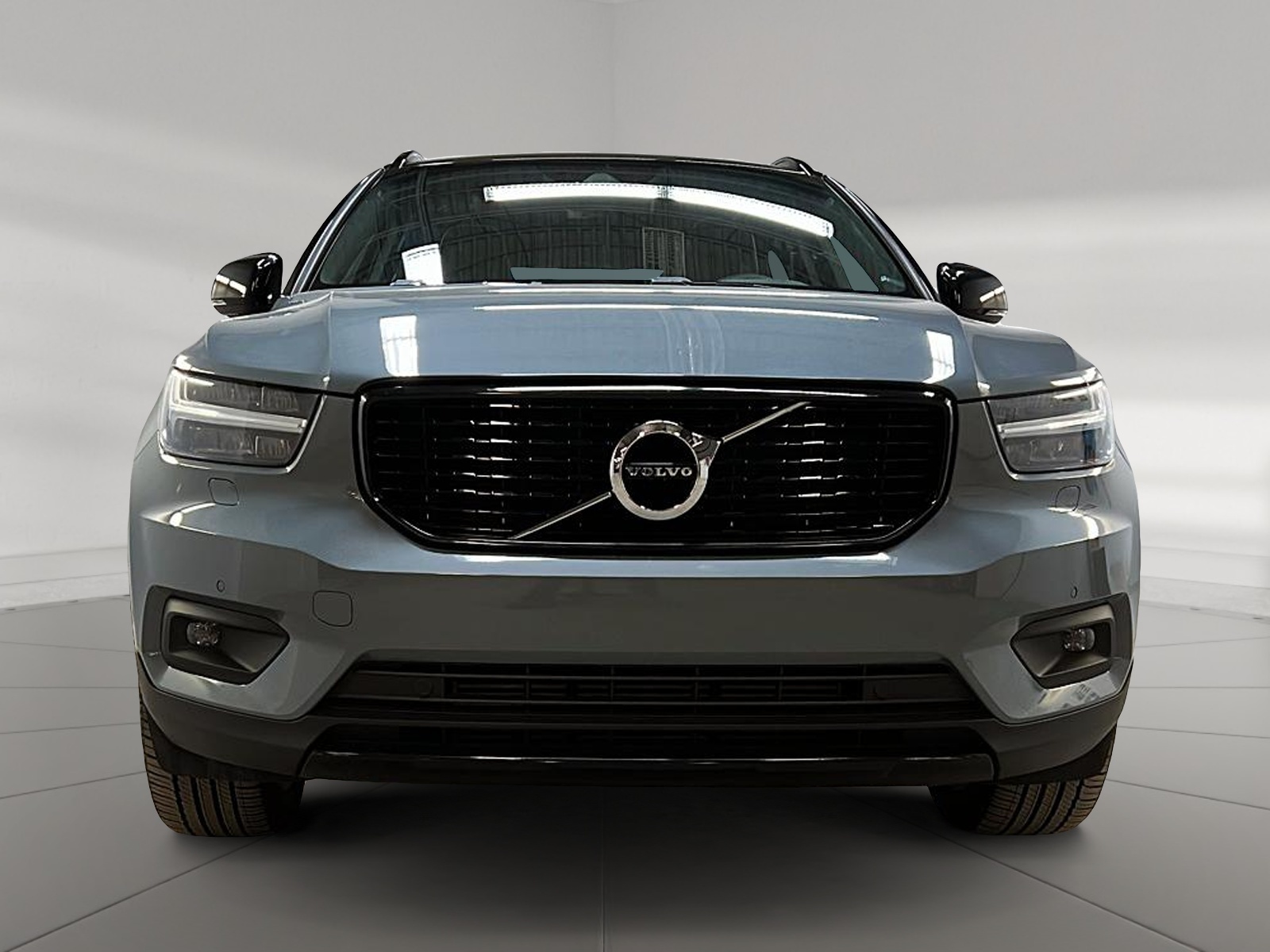Volvo XC40 T5 R-DESIGN TOIT PANO NAV 2022 - image #2