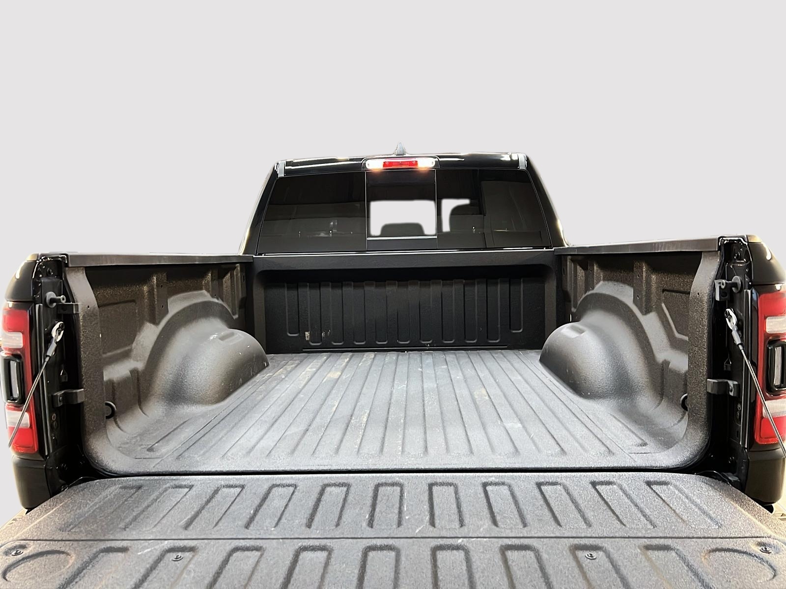 RAM 1500 SPORT CREW CAB NAV 4X4 2023 - image #12