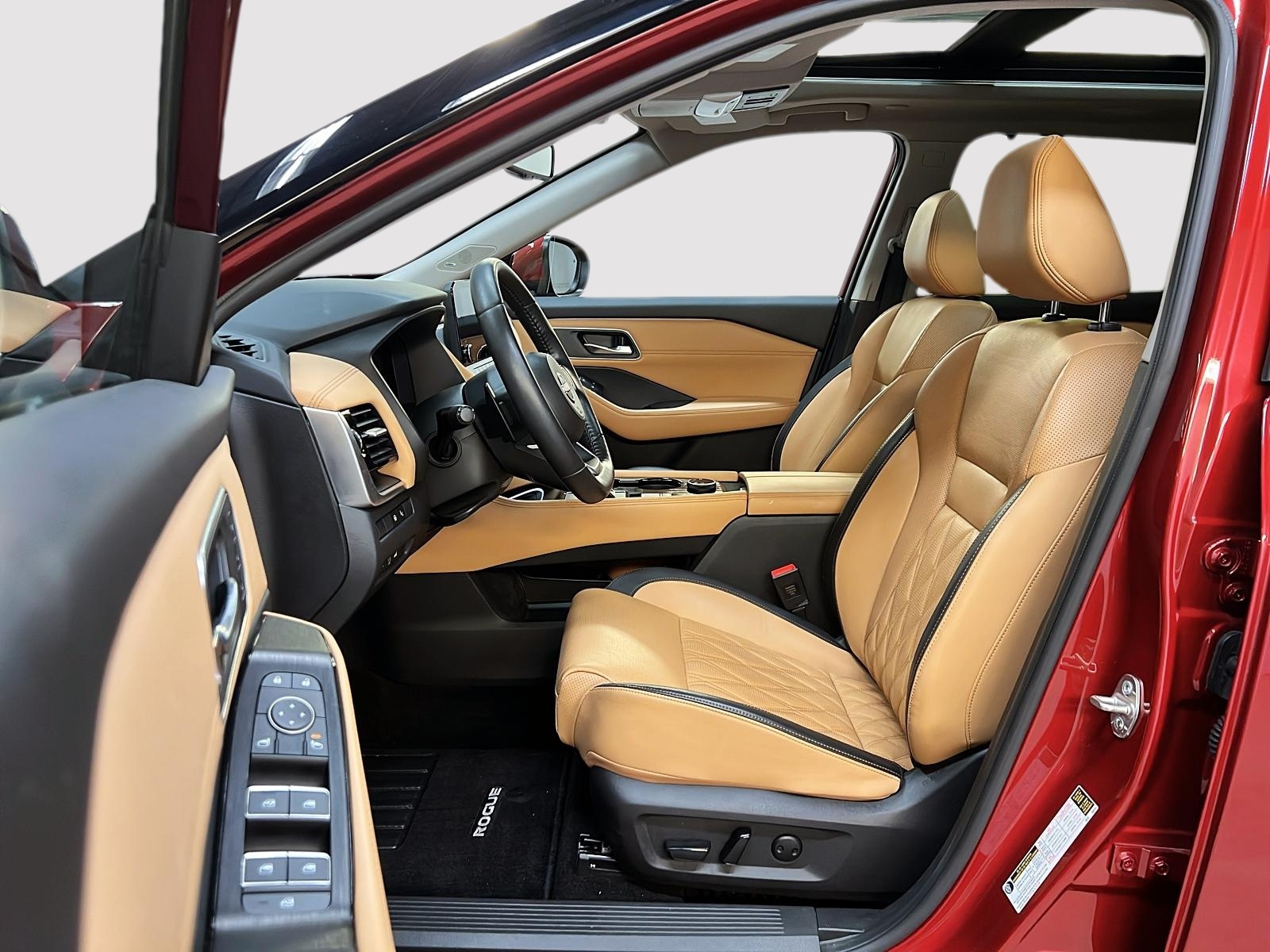 Nissan Rogue PLATINUM CUIR TOIT PANO NAV 4RM 2023 - image #7