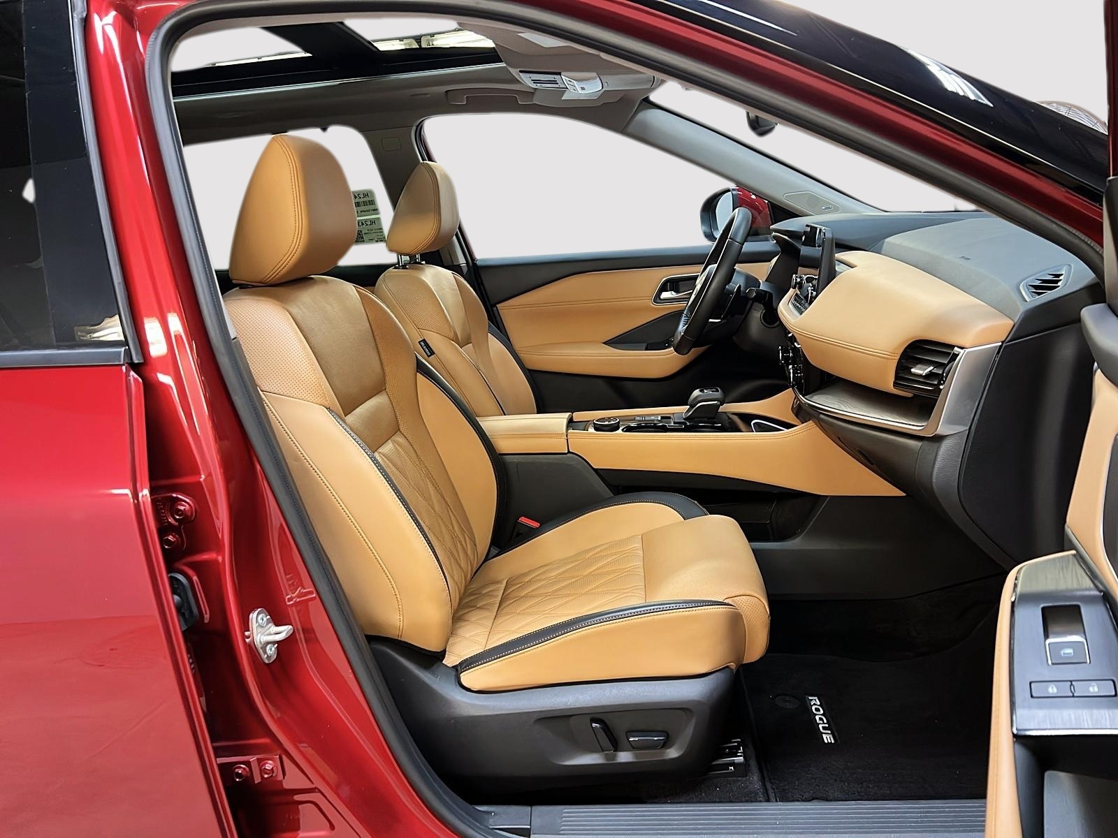 Nissan Rogue PLATINUM CUIR TOIT PANO NAV 4RM 2023 - image #8