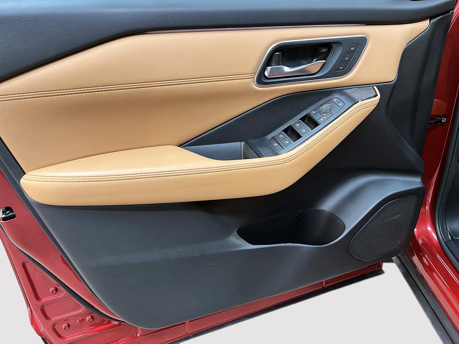 Nissan Rogue 2023 - Image #26