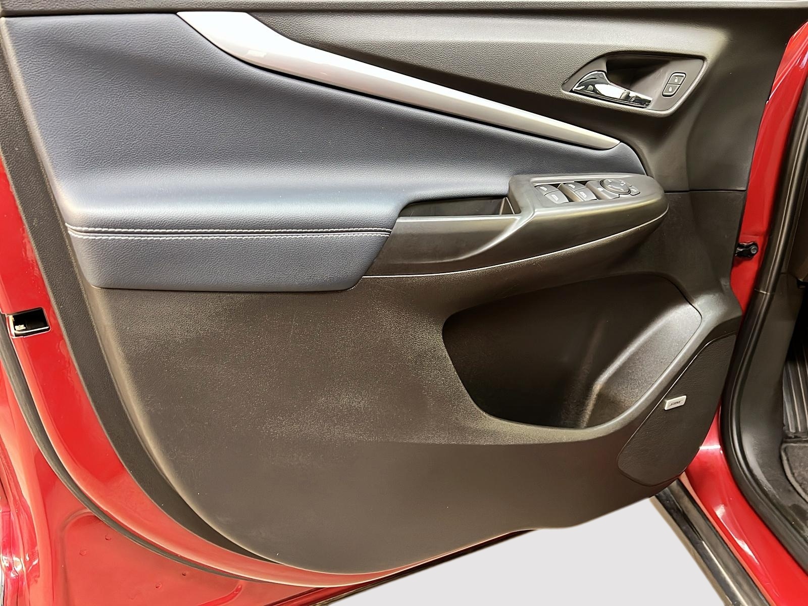 Chevrolet Bolt EUV 2023 - Image #24