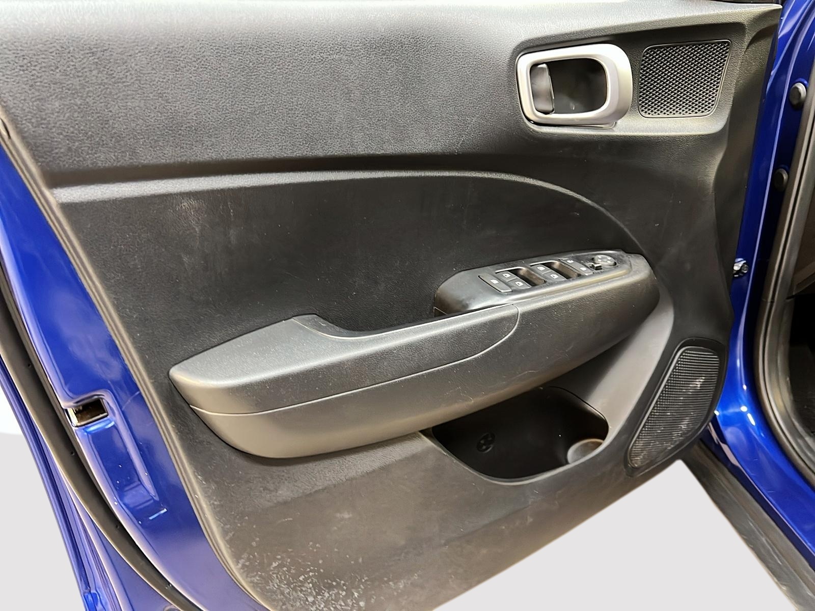 Hyundai Venue ESSENTIAL 2022 - image #21