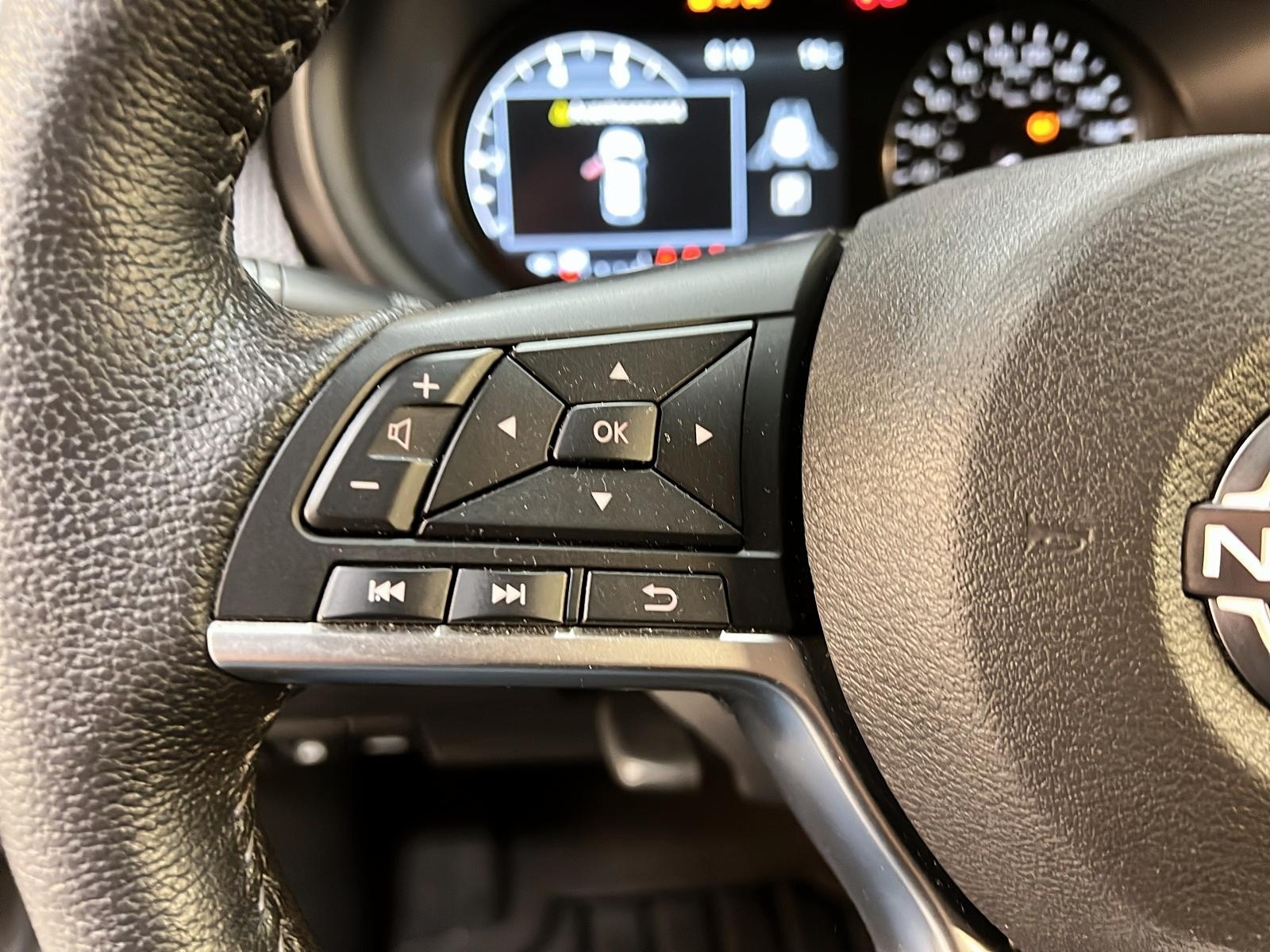 Nissan Kicks SV 2023 - image #19