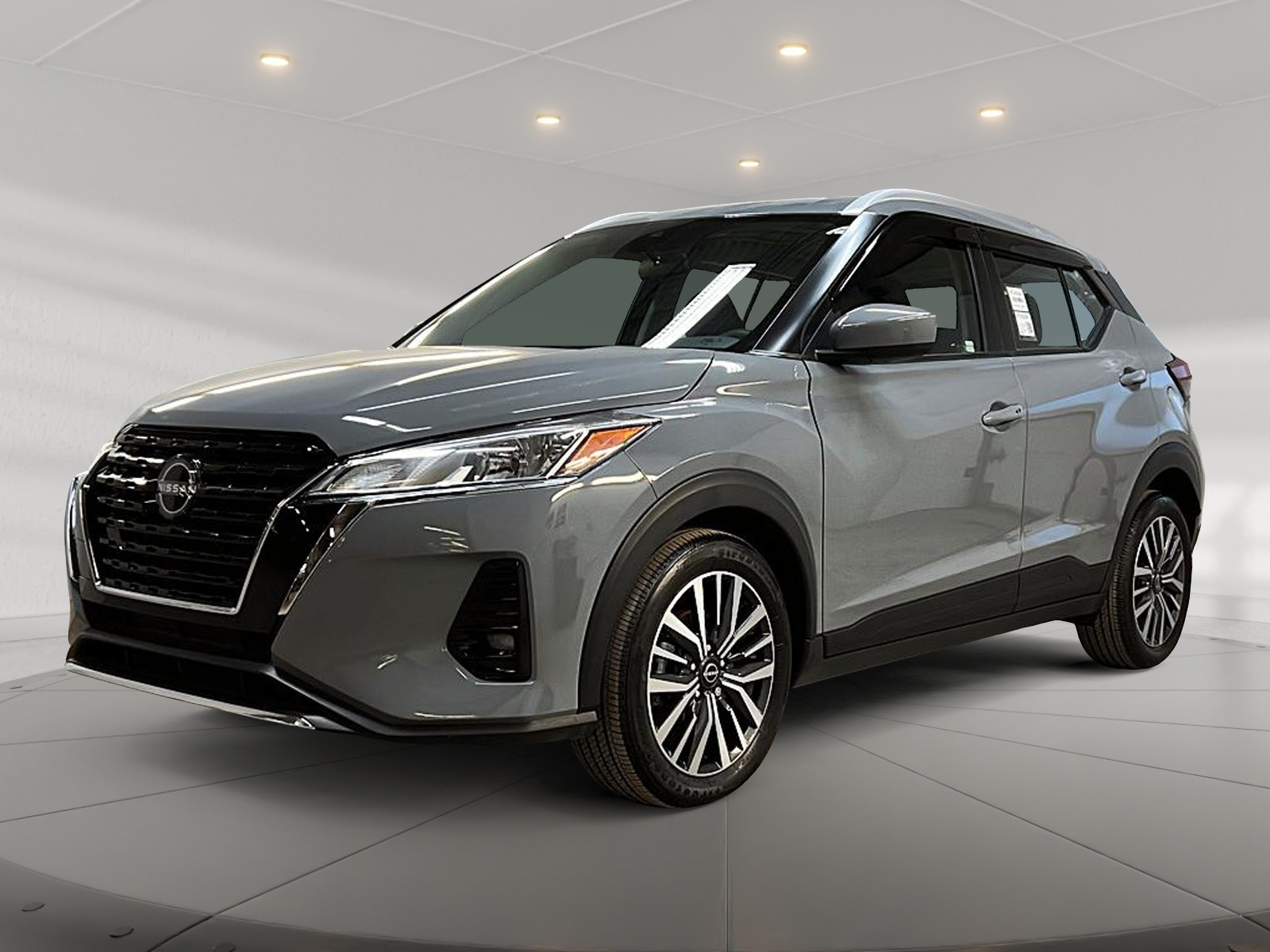 Nissan Kicks SV 2023 - image #1