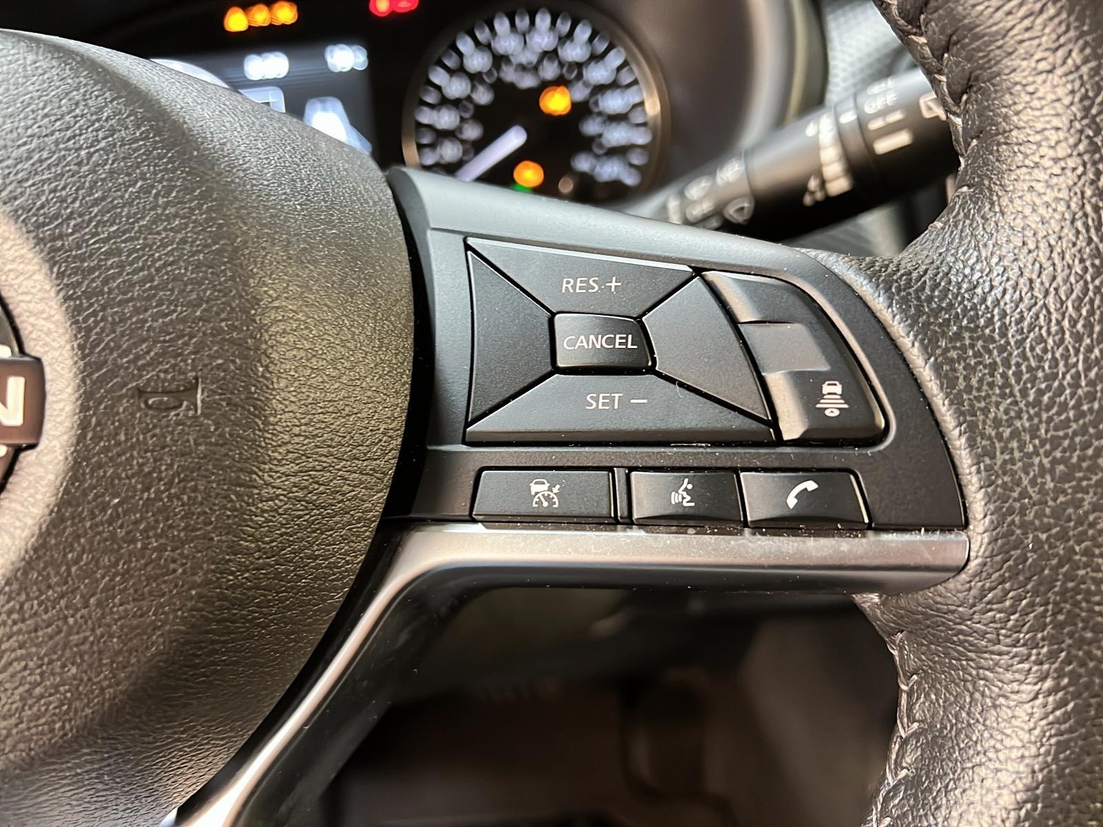 Nissan Kicks SV 2023 - image #18