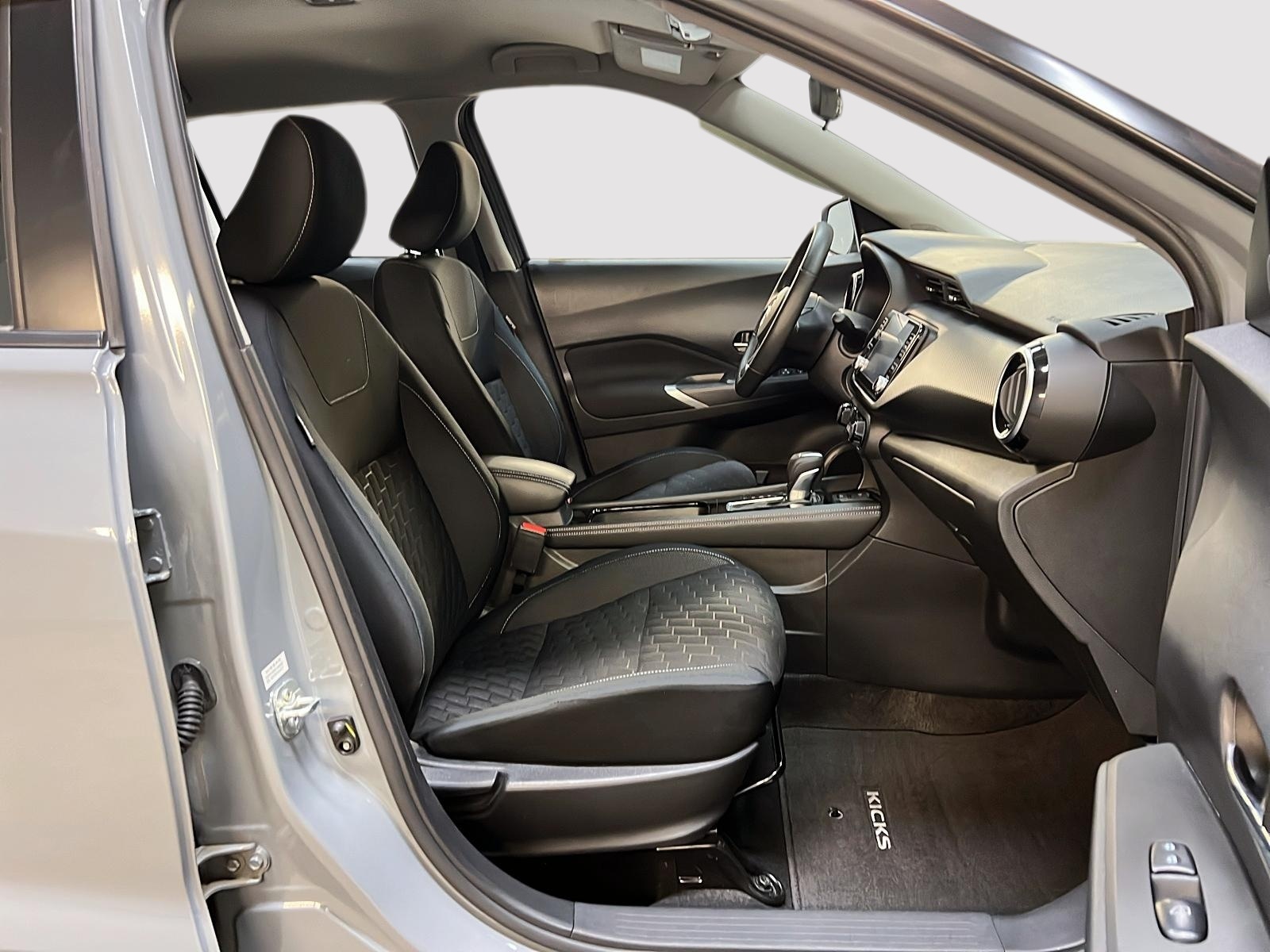 Nissan Kicks 2023 - Image #8