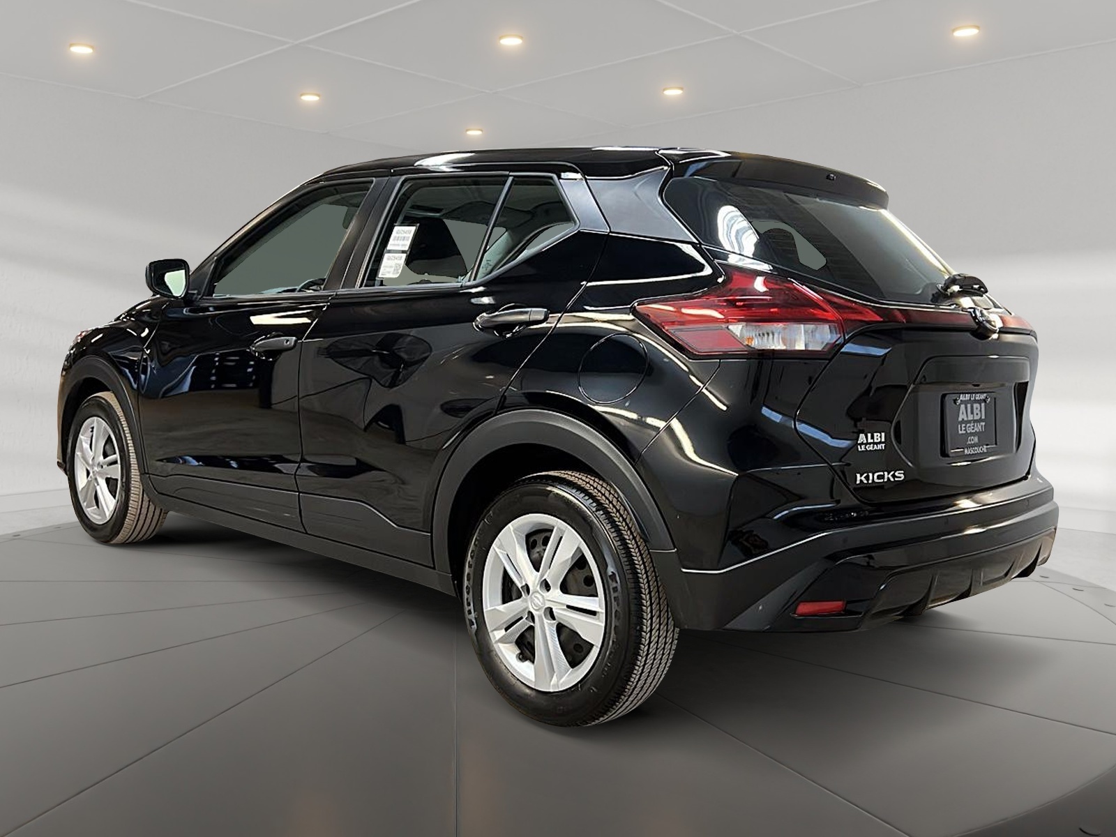 Nissan Kicks S 2023 - image #6