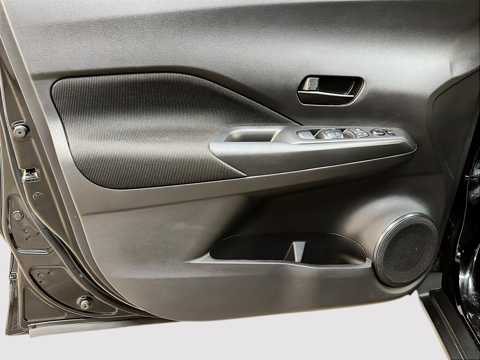 Nissan Kicks S 2023 - image #22