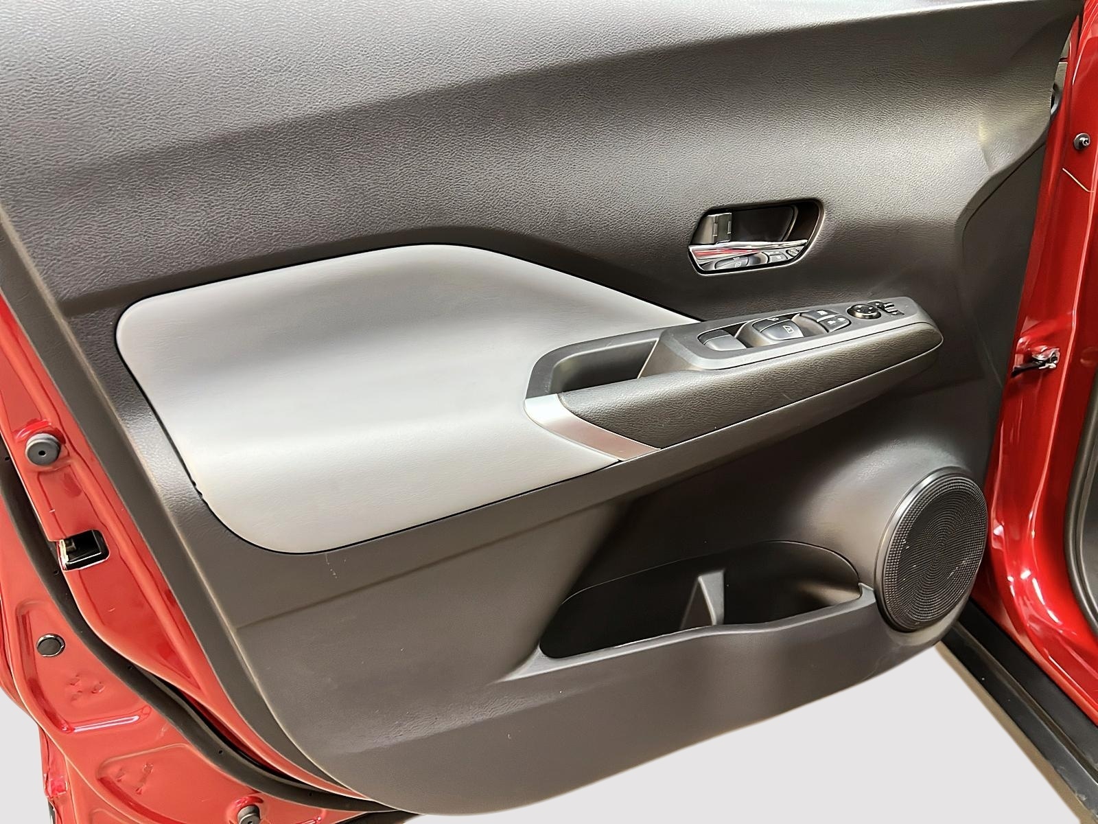 Nissan Kicks SR PREMIUM CUIR 2023 - image #22