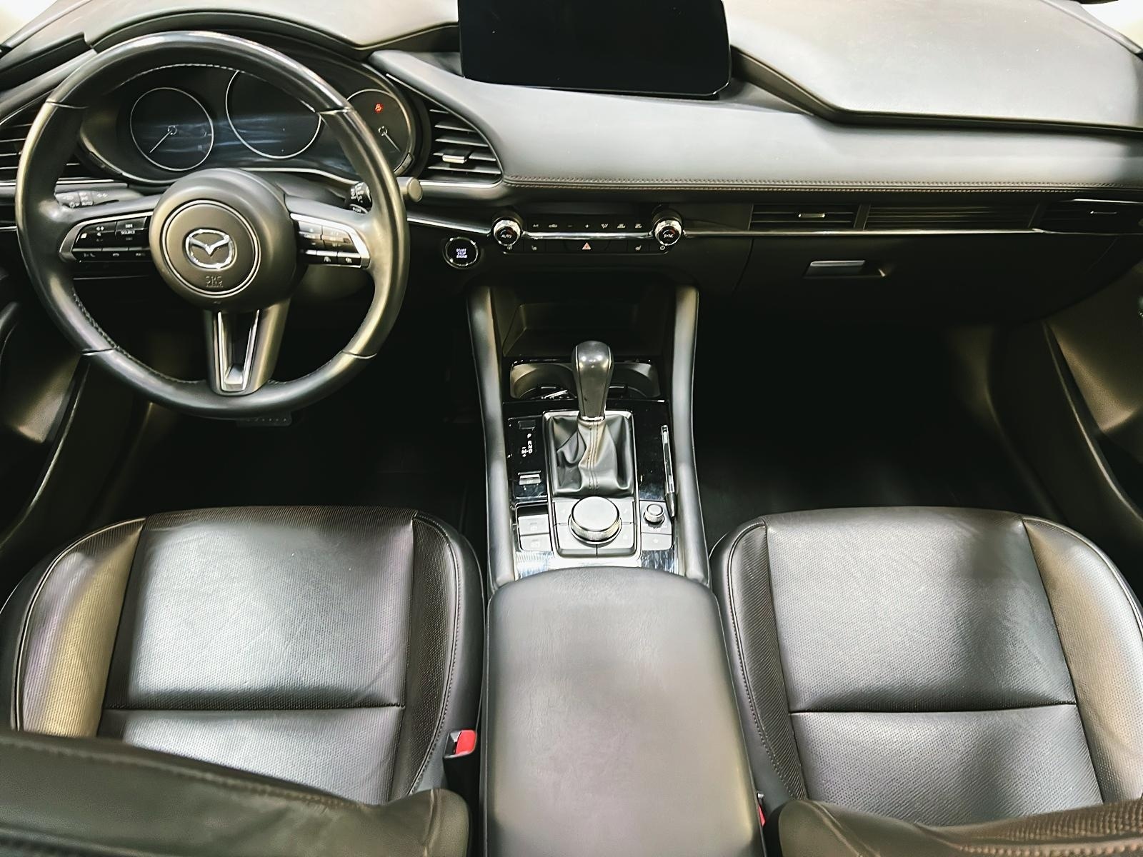 Mazda Mazda3 GT TURBO CUIR TOIT NAV 4RM 2024 - image #11