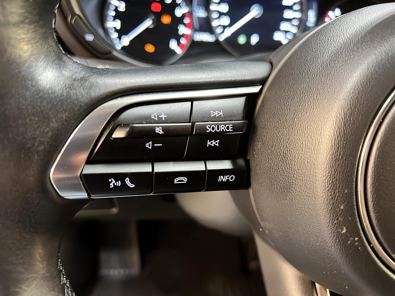 Mazda Mazda3 GT TURBO CUIR TOIT NAV 4RM 2024 - image #21