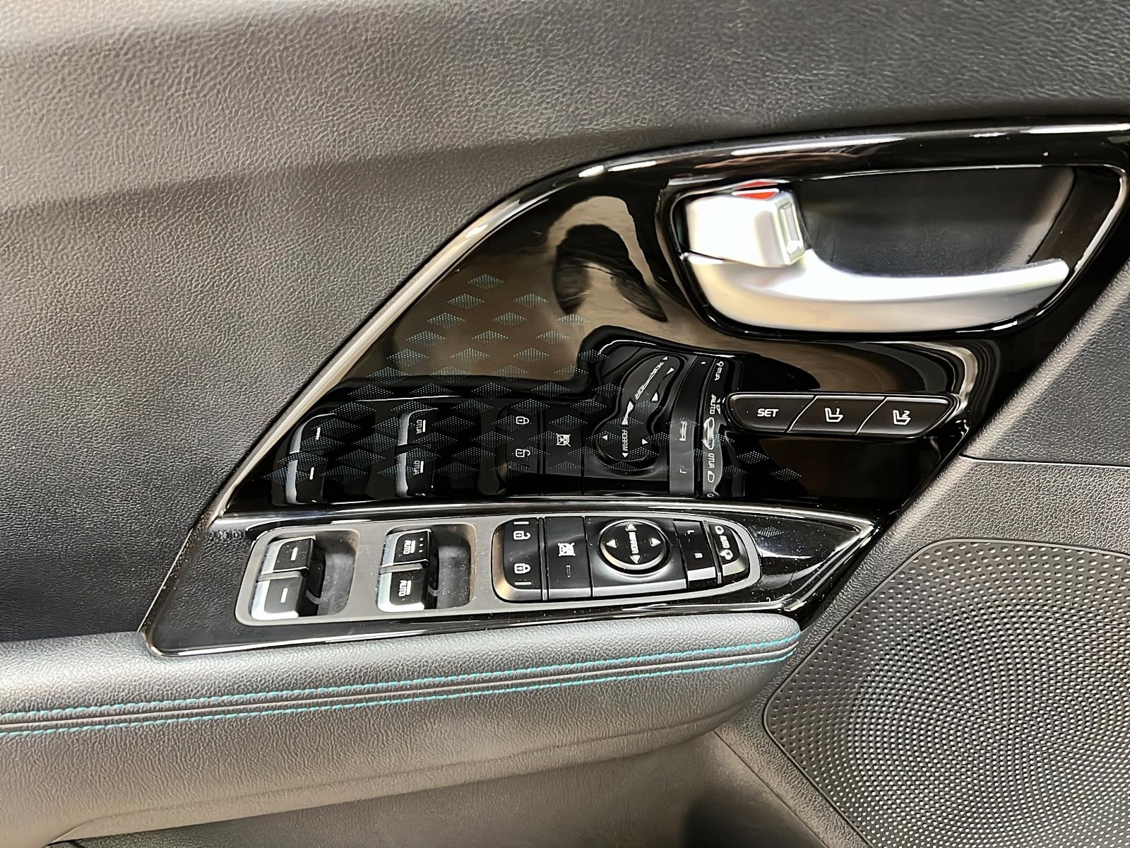 Kia Niro EV SX TOURING CUIR TOIT NAV 2020 - image #23