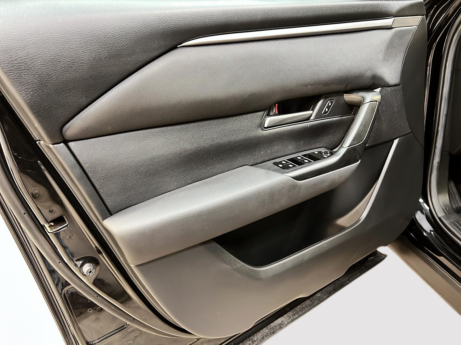 Mazda CX-50 2024 - Image #25