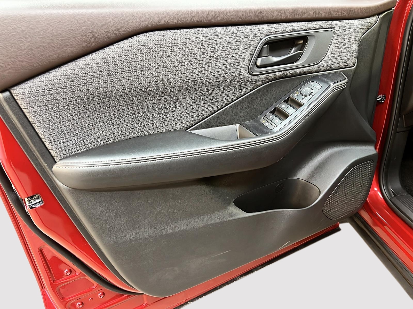 Nissan Rogue S 2021 - image #22