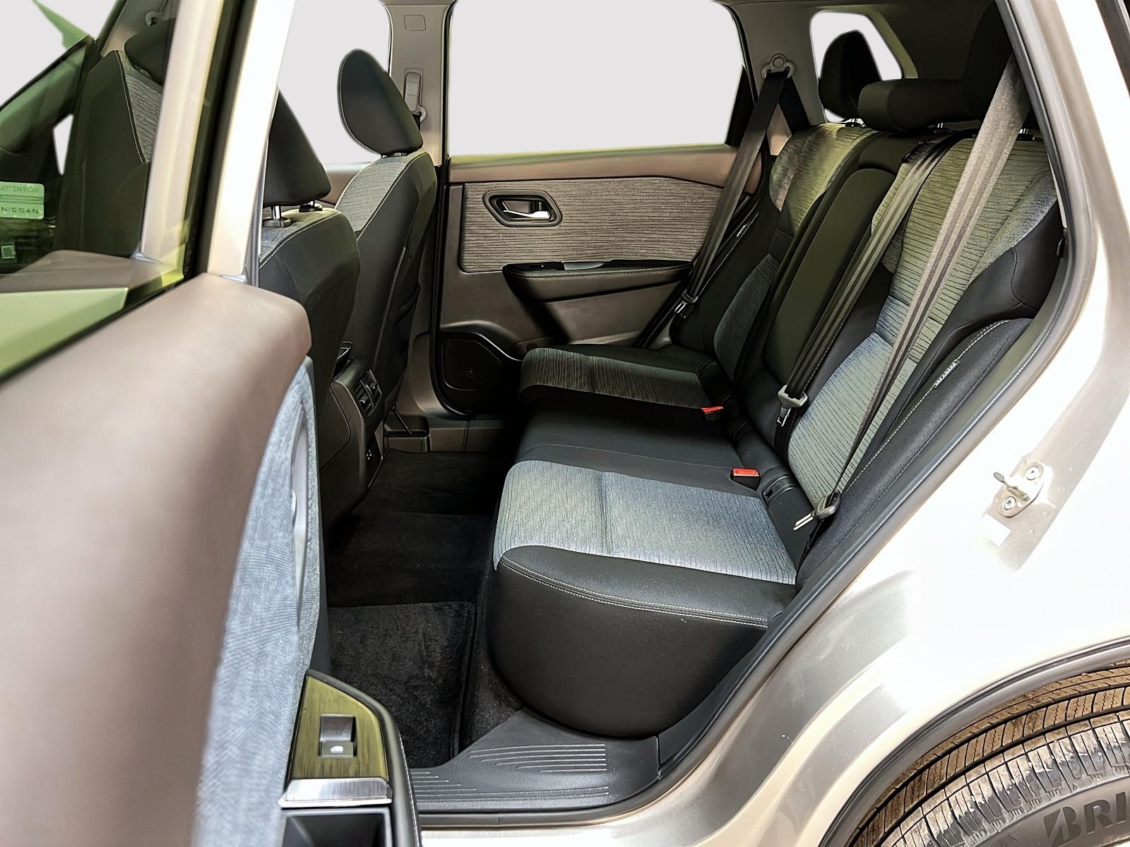 Nissan Rogue 2023 - Image #9
