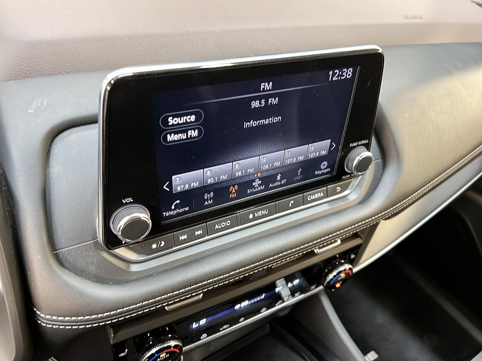 Nissan Rogue SV TOIT PANO 4RM 2023 - image #16