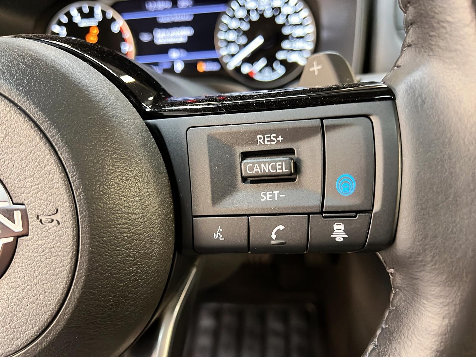 Nissan Rogue SV TOIT PANO 4RM 2023 - image #19