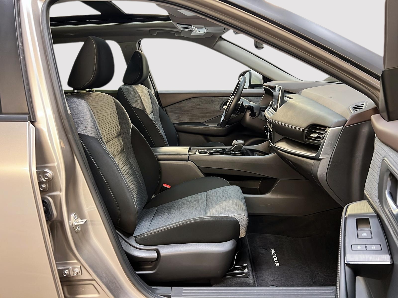 Nissan Rogue SV TOIT PANO 4RM 2023 - image #8