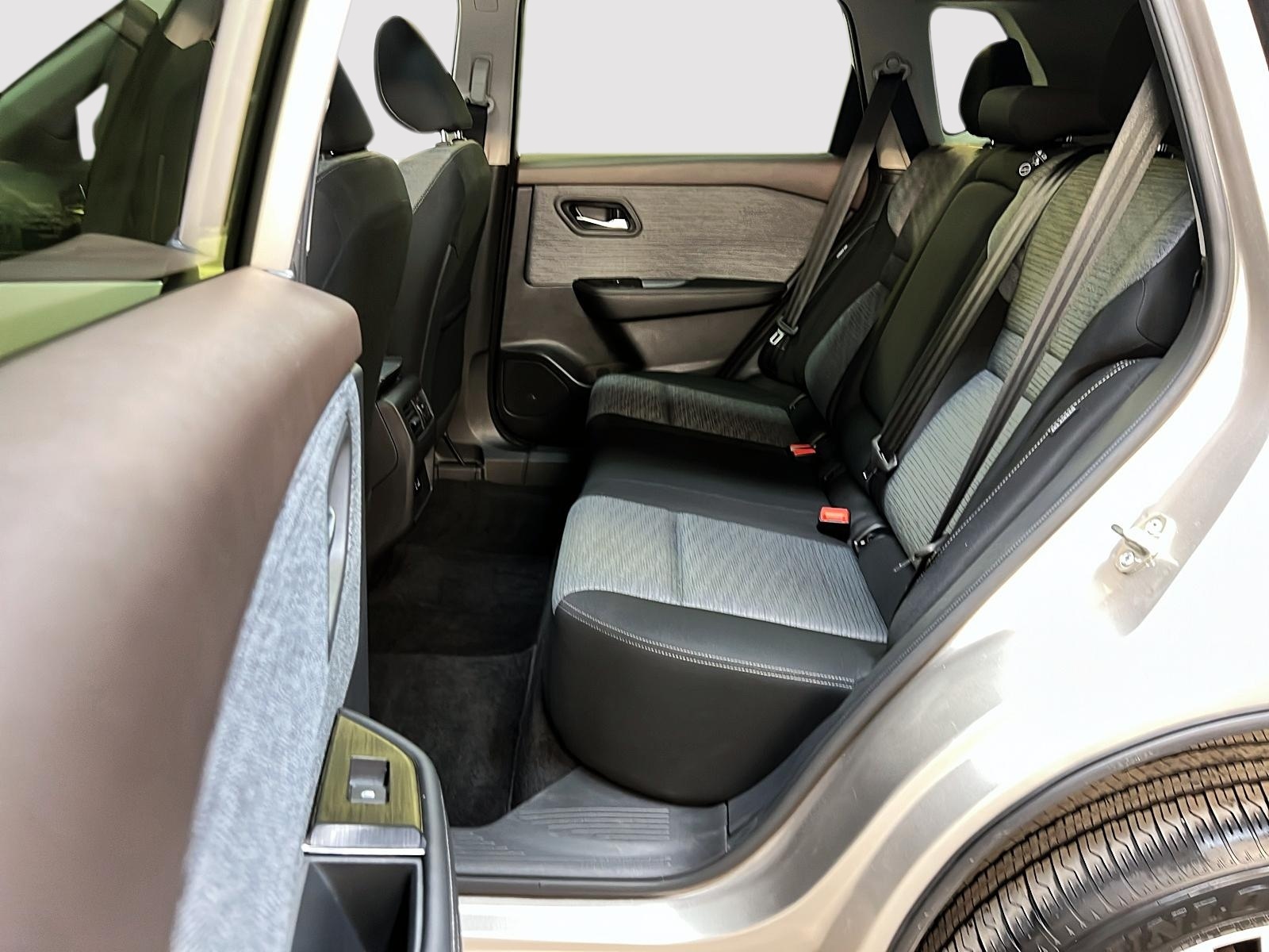 Nissan Rogue 2023 - Image #9