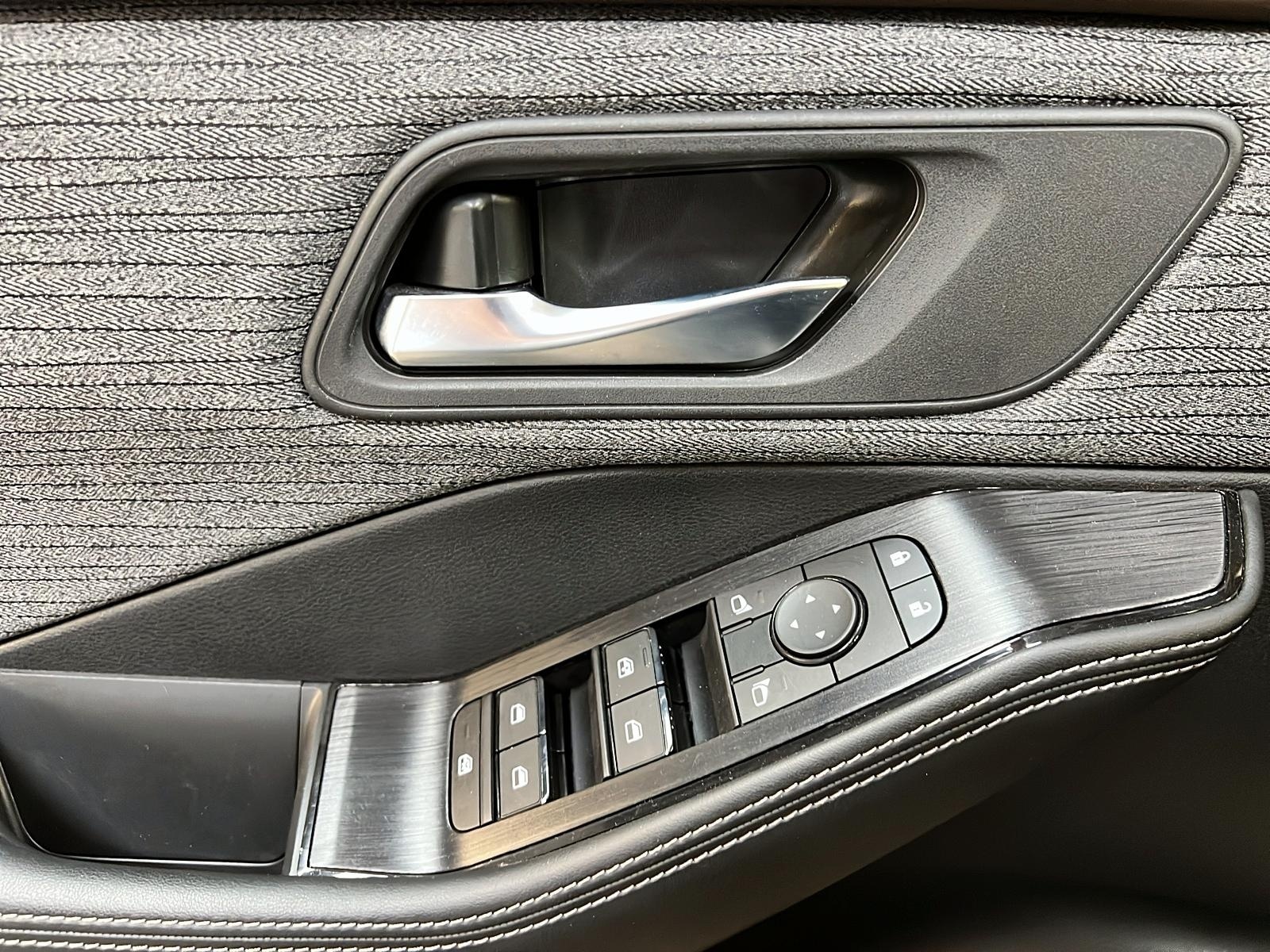 Nissan Rogue 2023 - Image #22