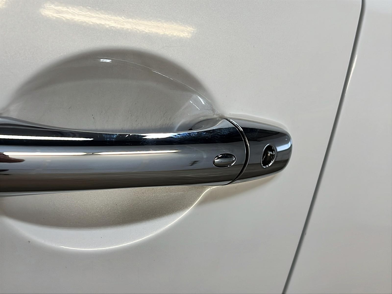 Nissan Armada PLATINUM CUIR TOIT NAV 4RM 2023 - image #29