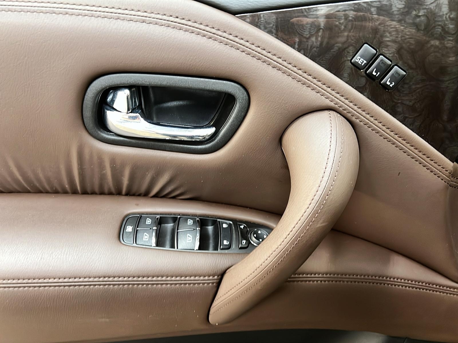 Nissan Armada PLATINUM CUIR TOIT NAV 4RM 2023 - image #26