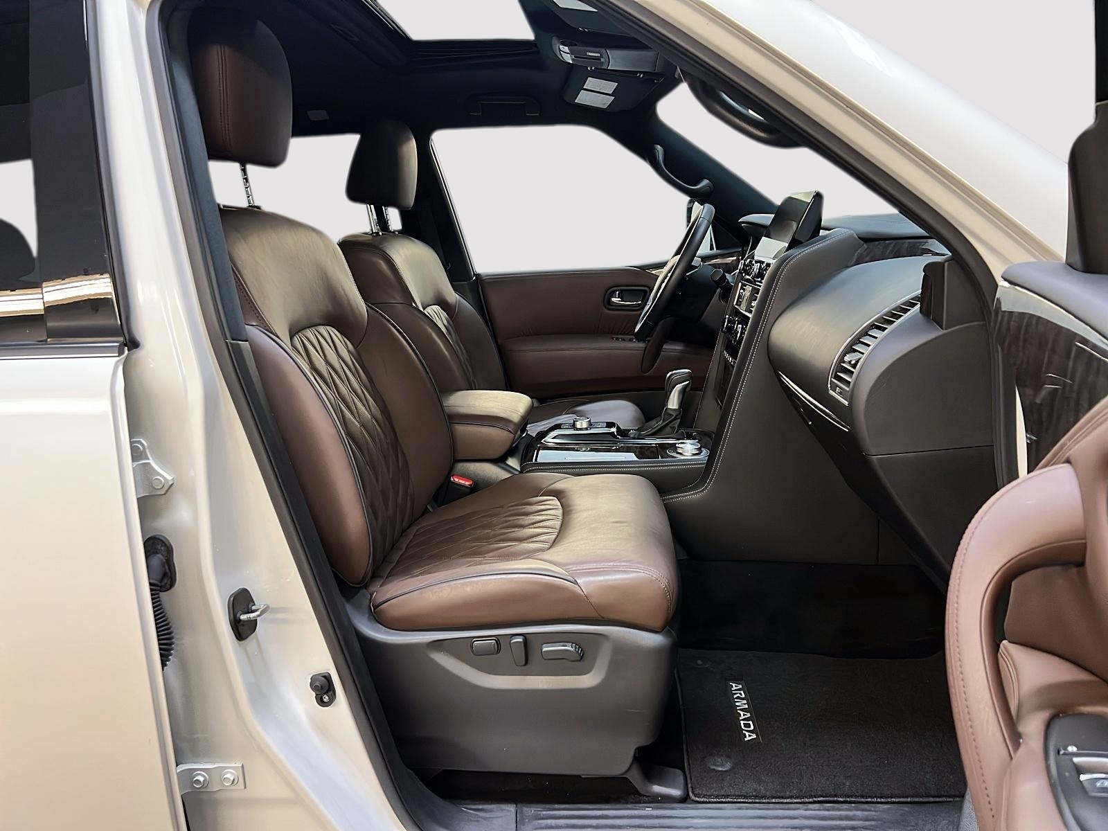 Nissan Armada PLATINUM CUIR TOIT NAV 4RM 2023 - image #8
