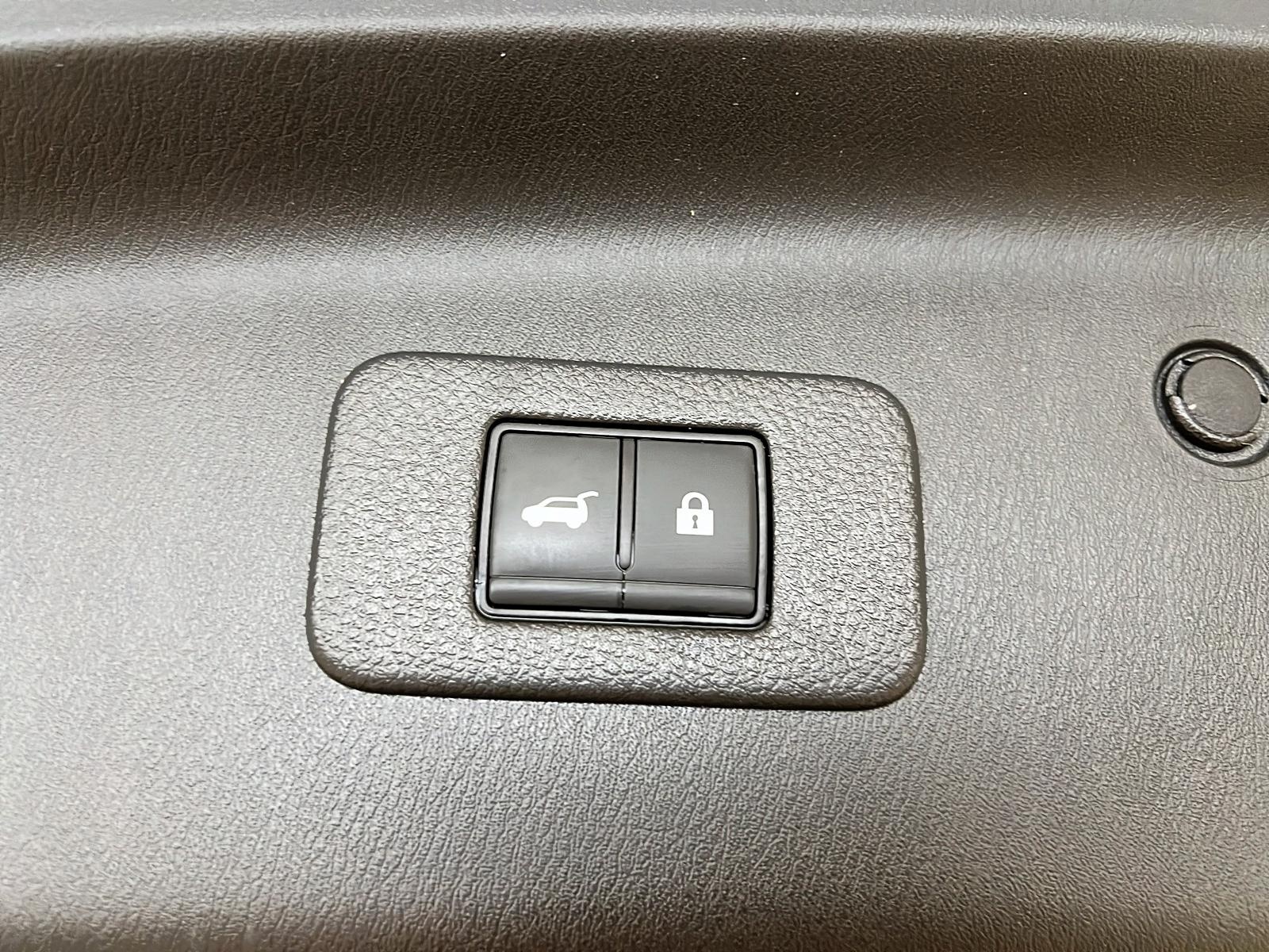 Nissan Armada PLATINUM CUIR TOIT NAV 4RM 2023 - image #16