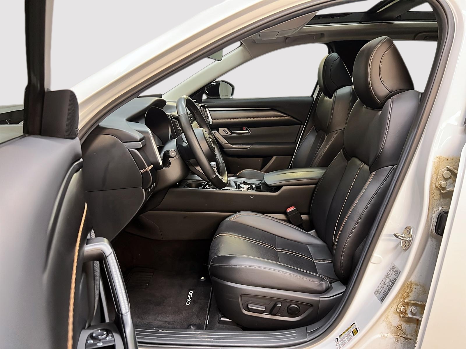 Mazda CX-50 GT CUIR TOIT PANO NAV 4RM 2024 - image #7