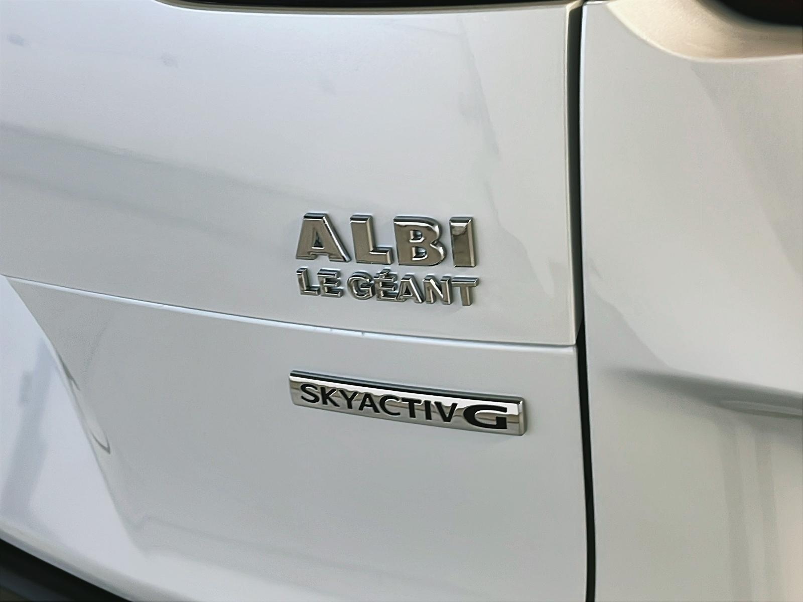 Mazda CX-50 GT CUIR TOIT PANO NAV 4RM 2024 - image #30