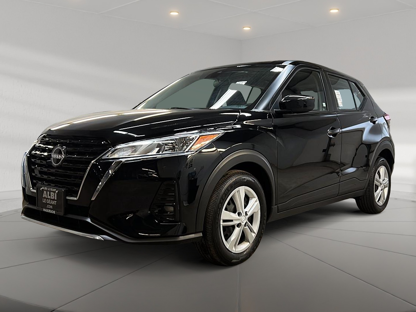 Nissan Kicks S 2023 - image #1