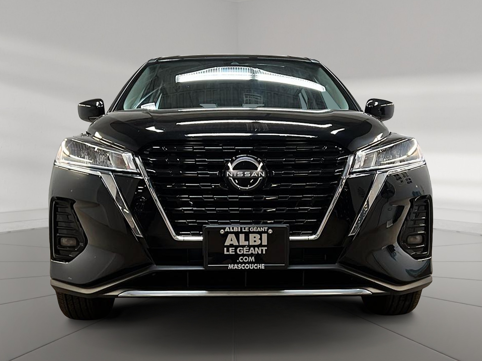 Nissan Kicks S 2023 - image #2